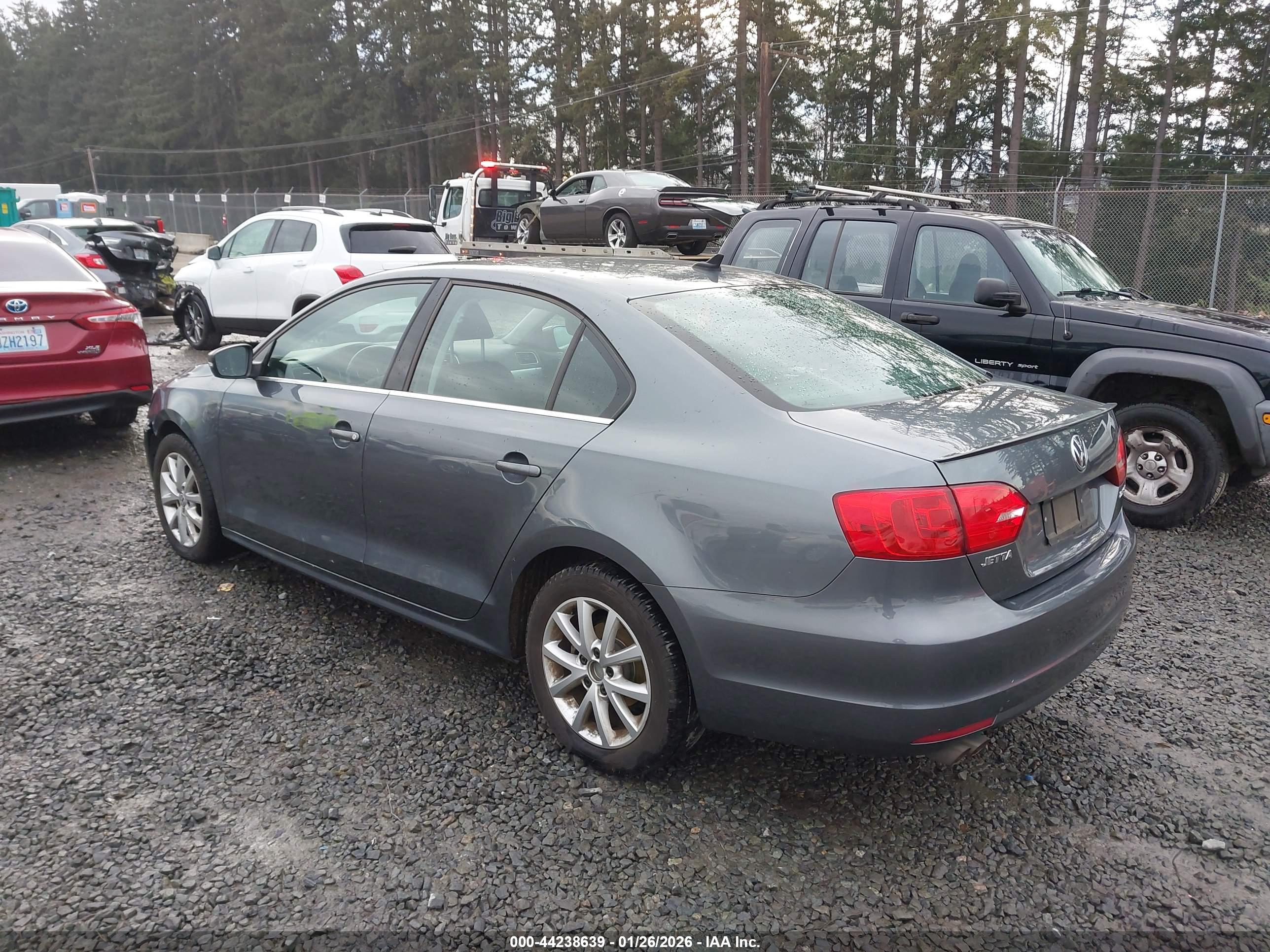 VOLKSWAGEN JETTA image 3