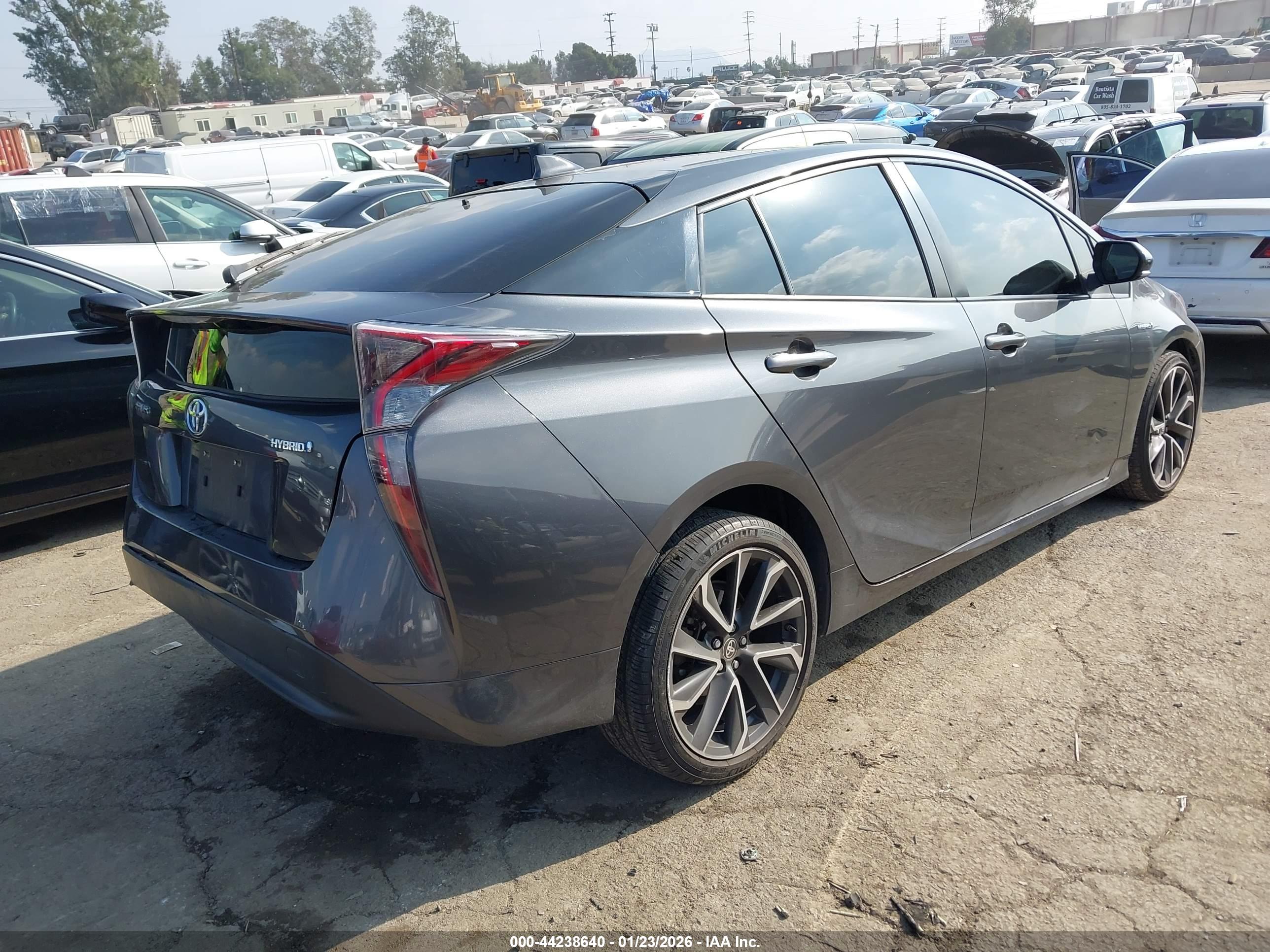 TOYOTA PRIUS image 4