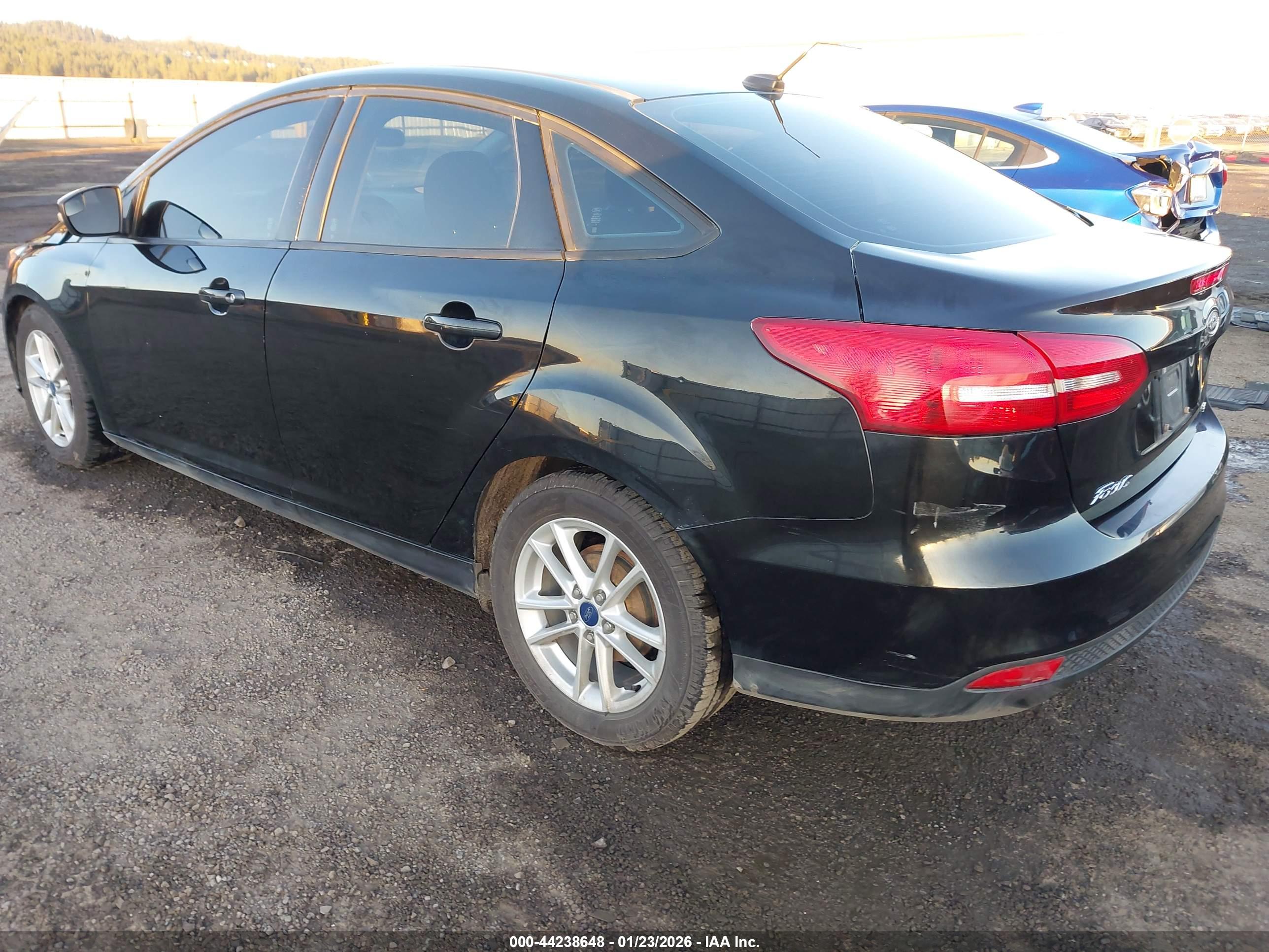 FORD FOCUS image 3