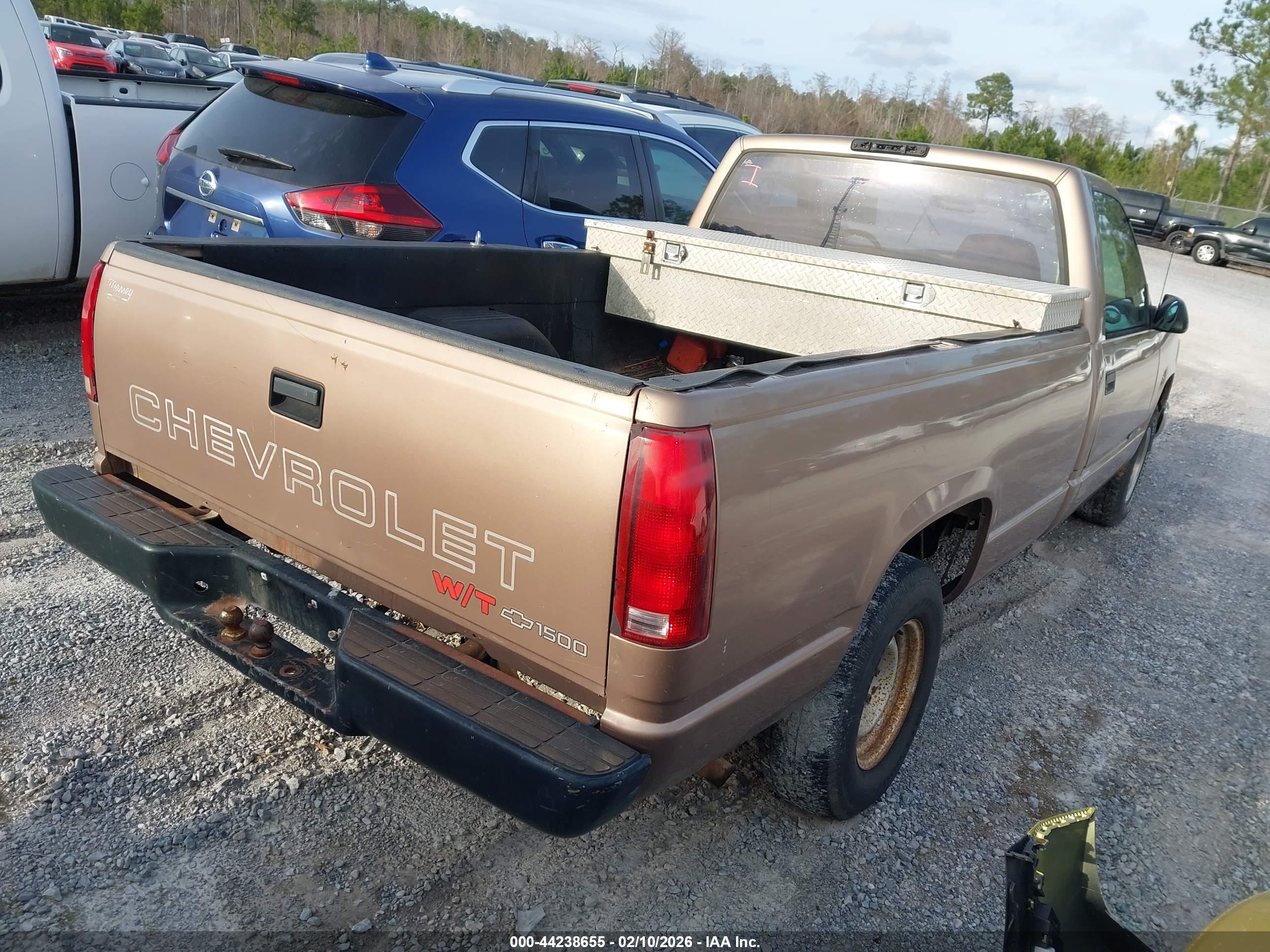 CHEVROLET GMT-400 image 4