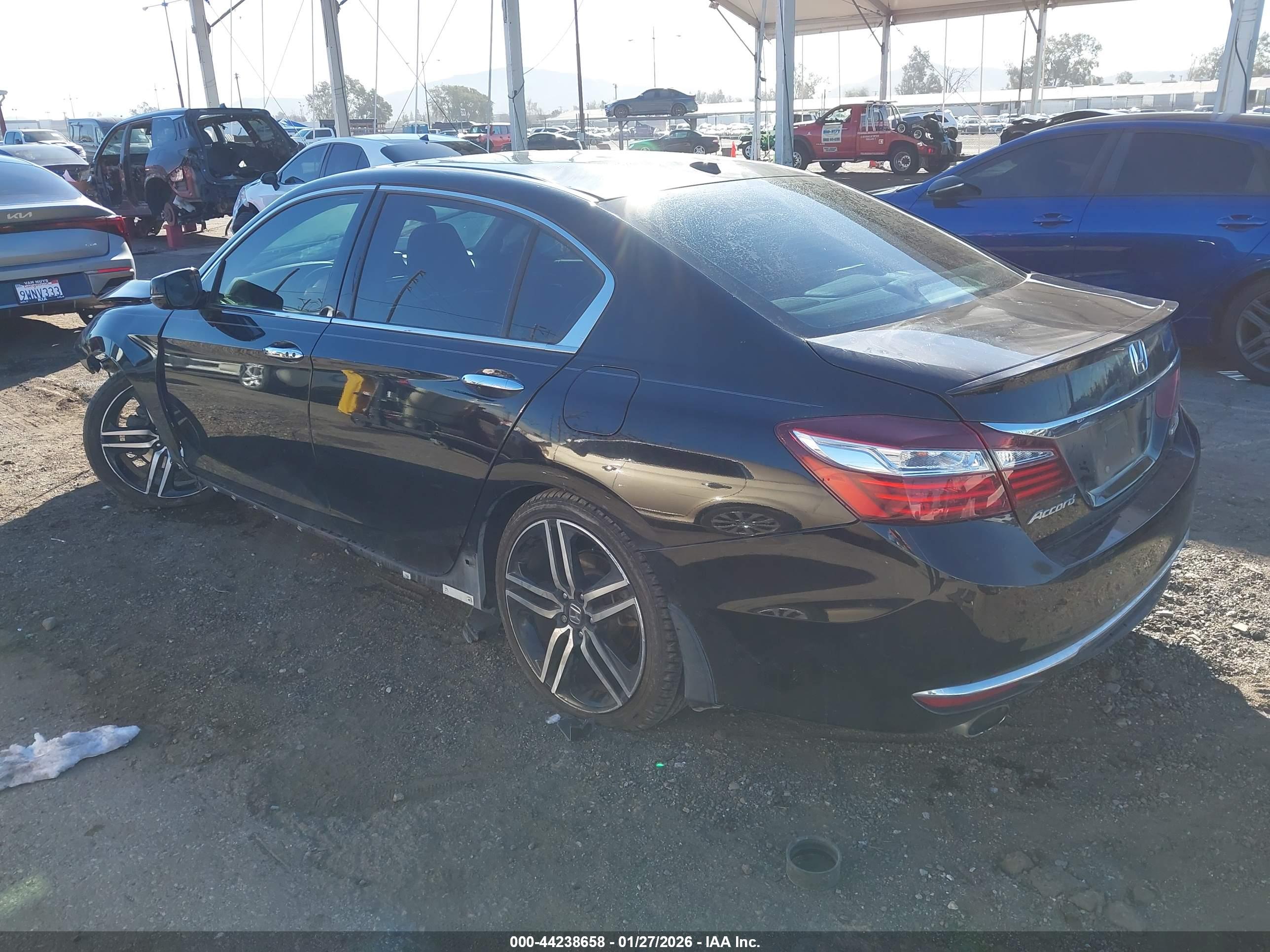 HONDA ACCORD image 3