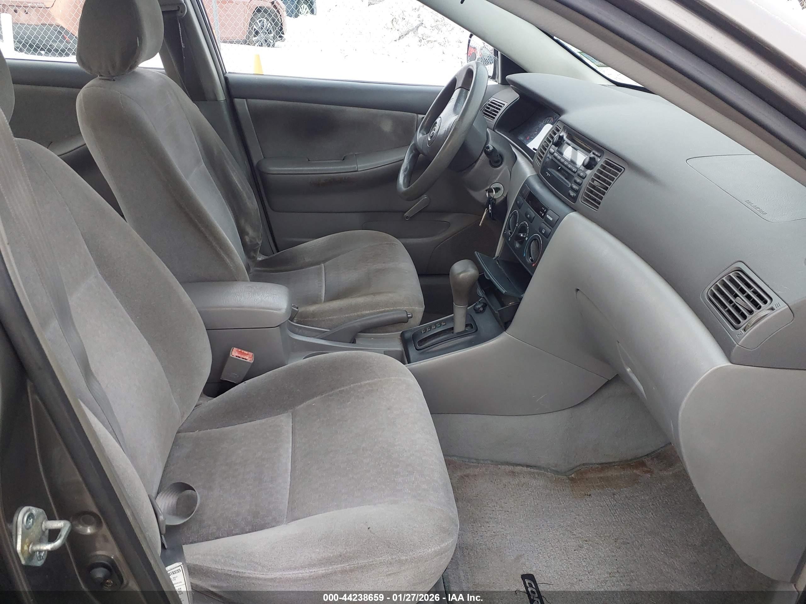 TOYOTA COROLLA image 5