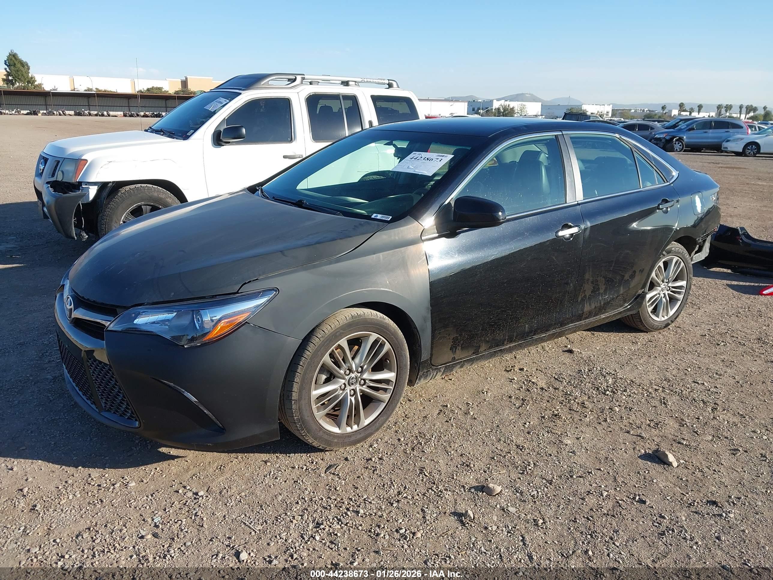 TOYOTA CAMRY image 2