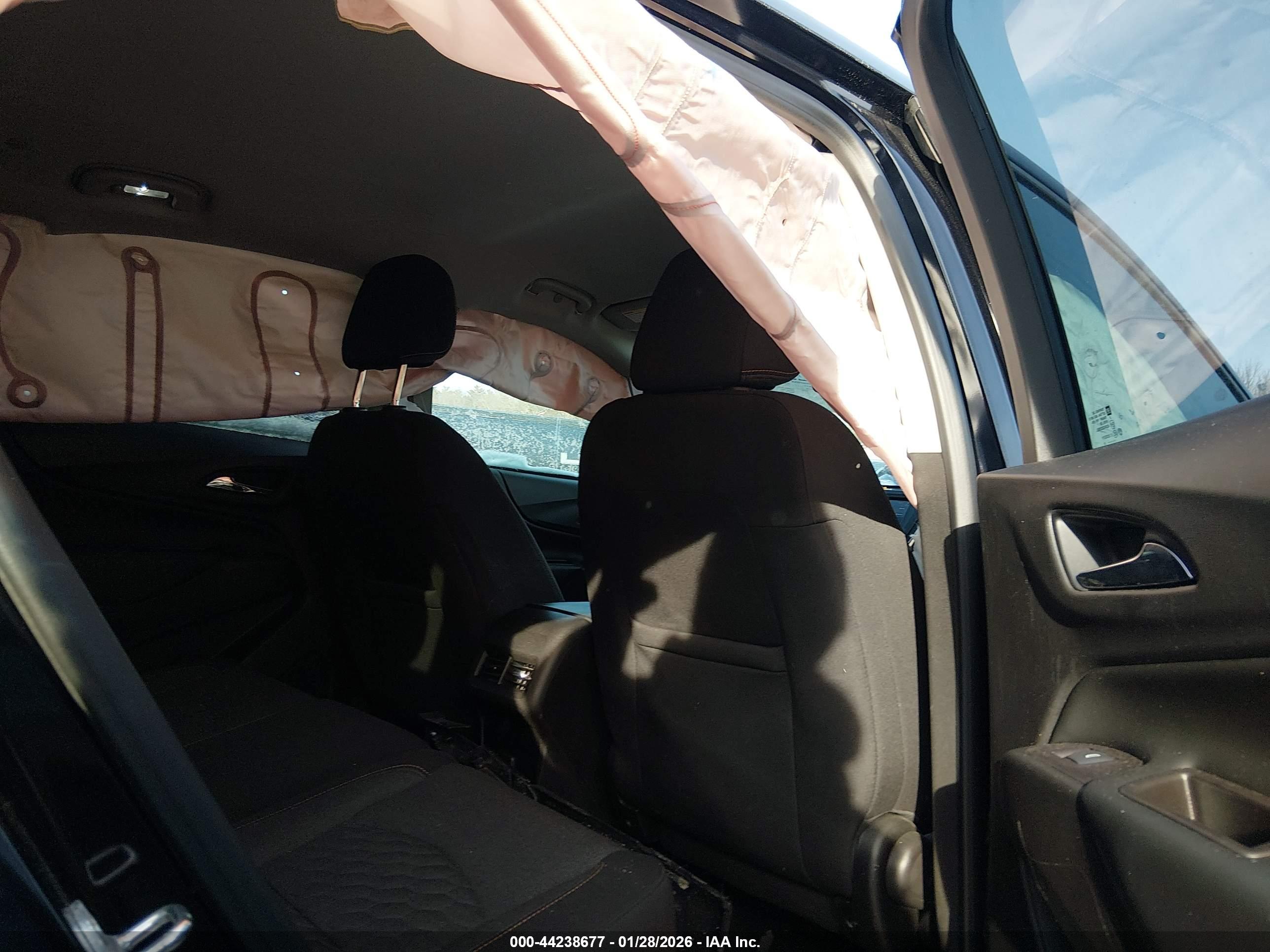 CHEVROLET EQUINOX image 8