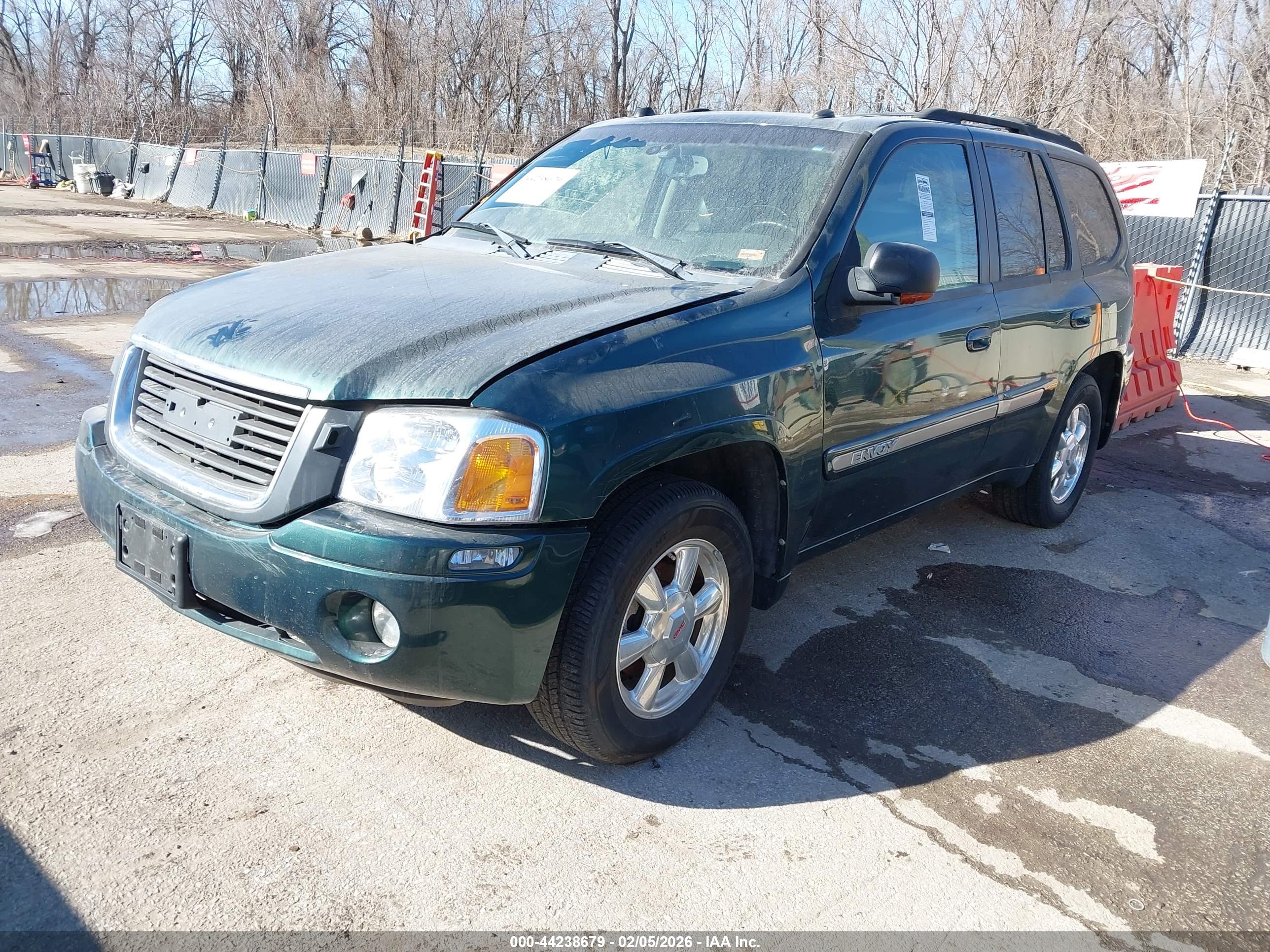 GMC ENVOY image 2