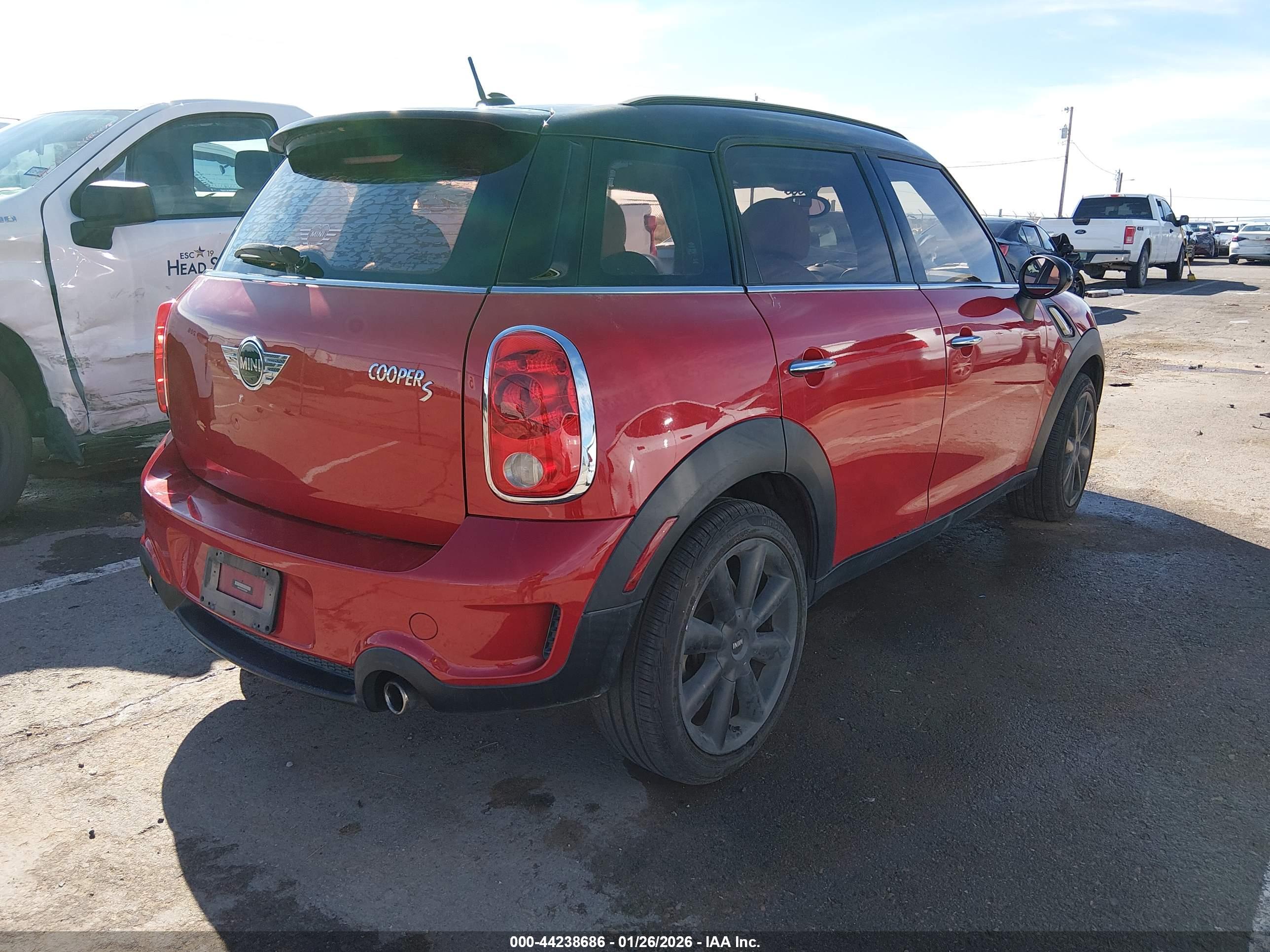 MINI COUNTRYMAN image 4