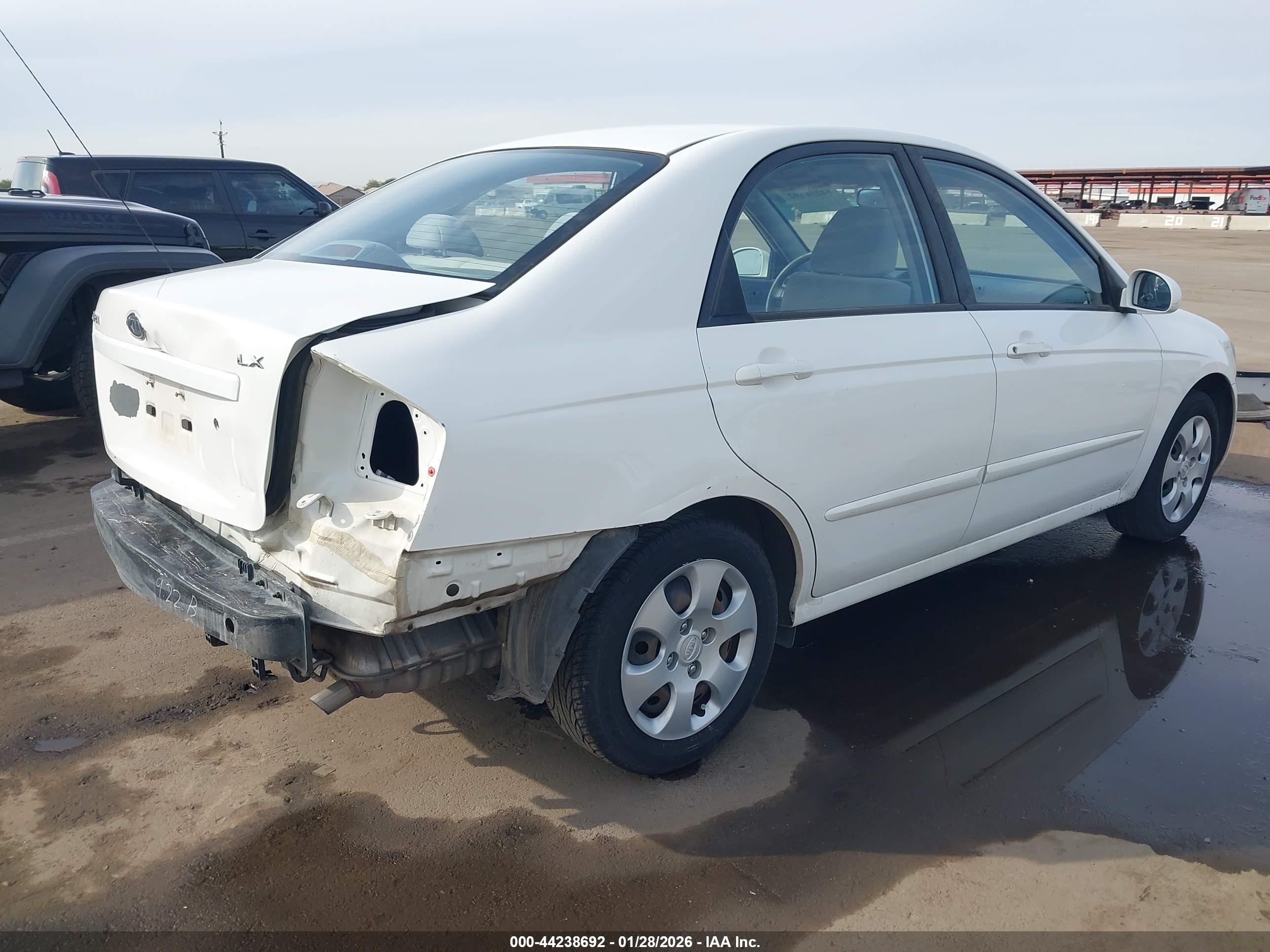 KIA SPECTRA image 4