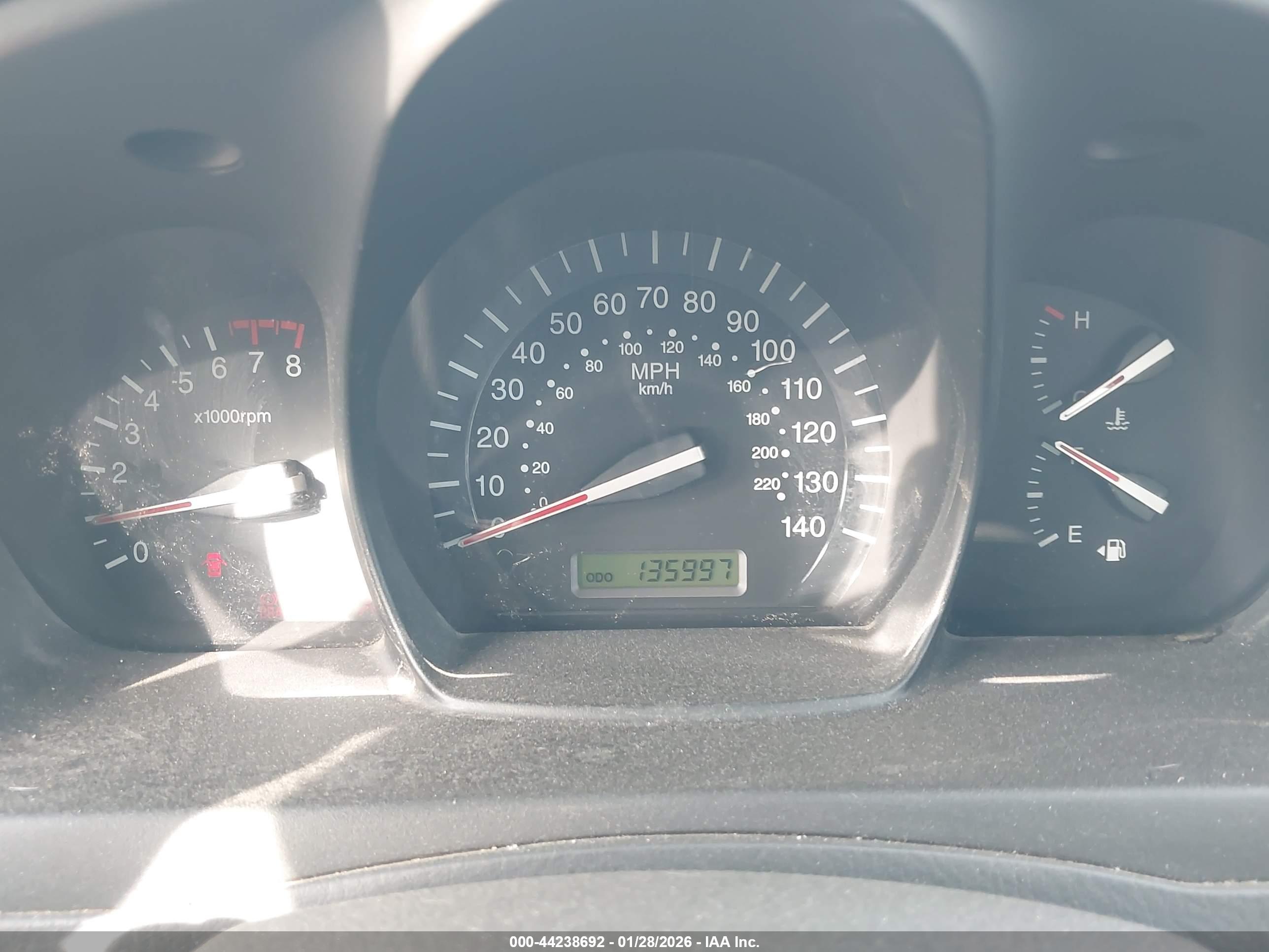 KIA SPECTRA image 7