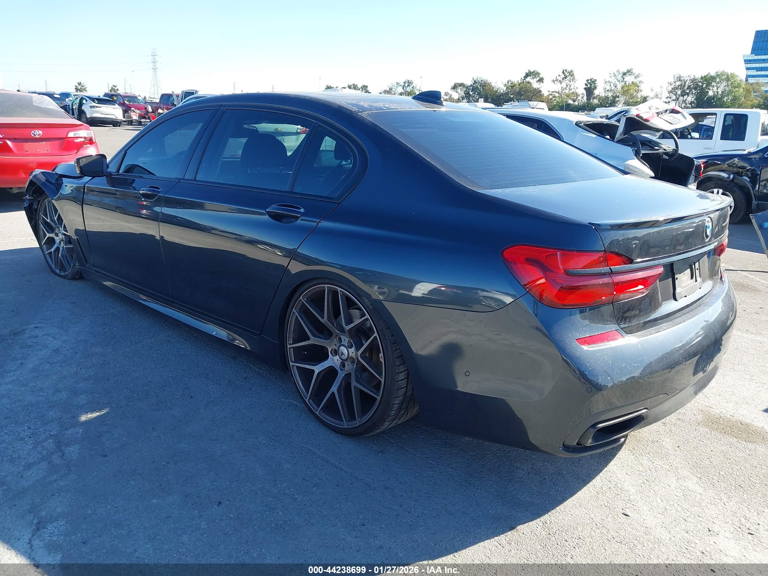 BMW 740I image 3