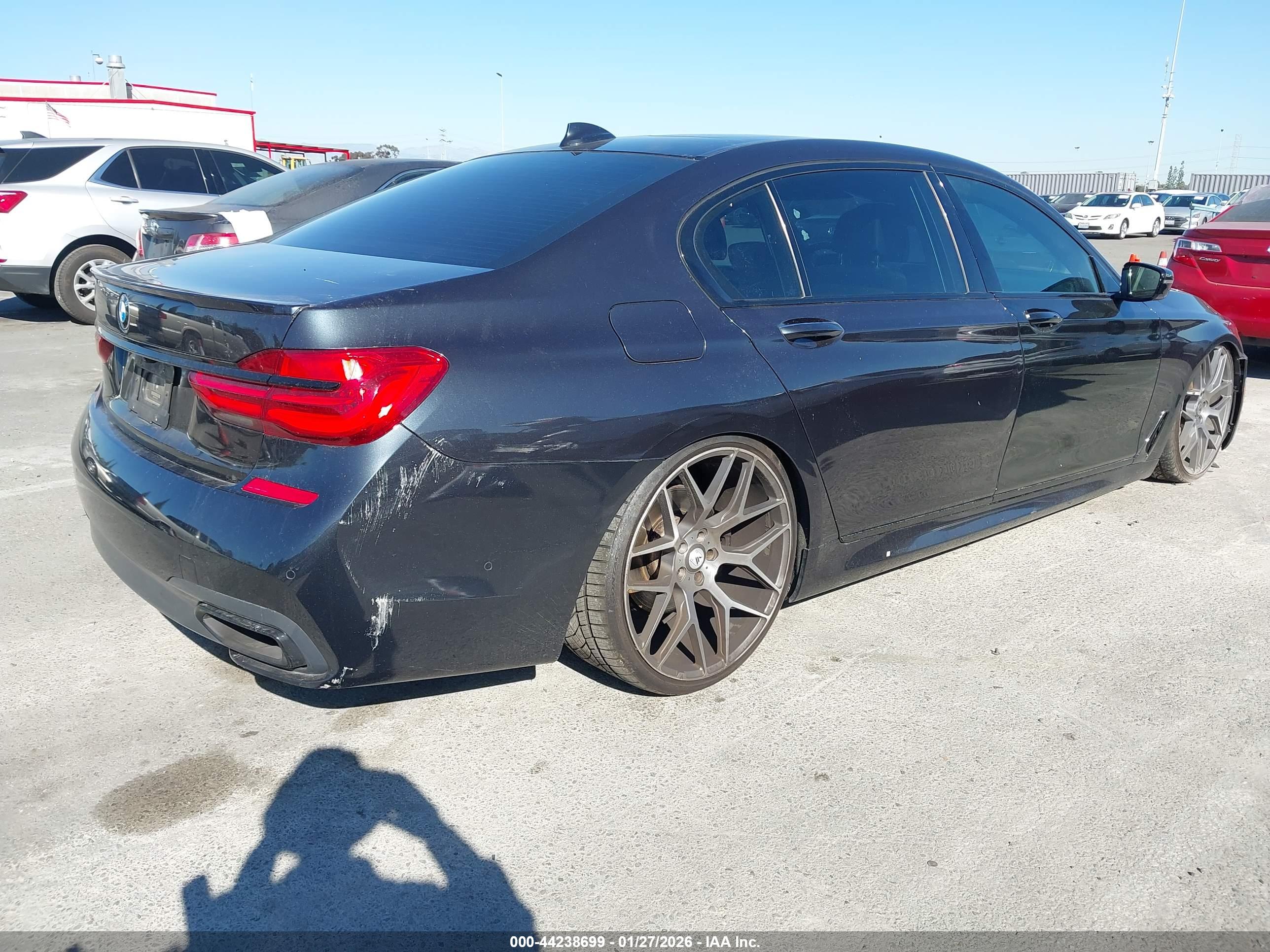 BMW 740I image 4
