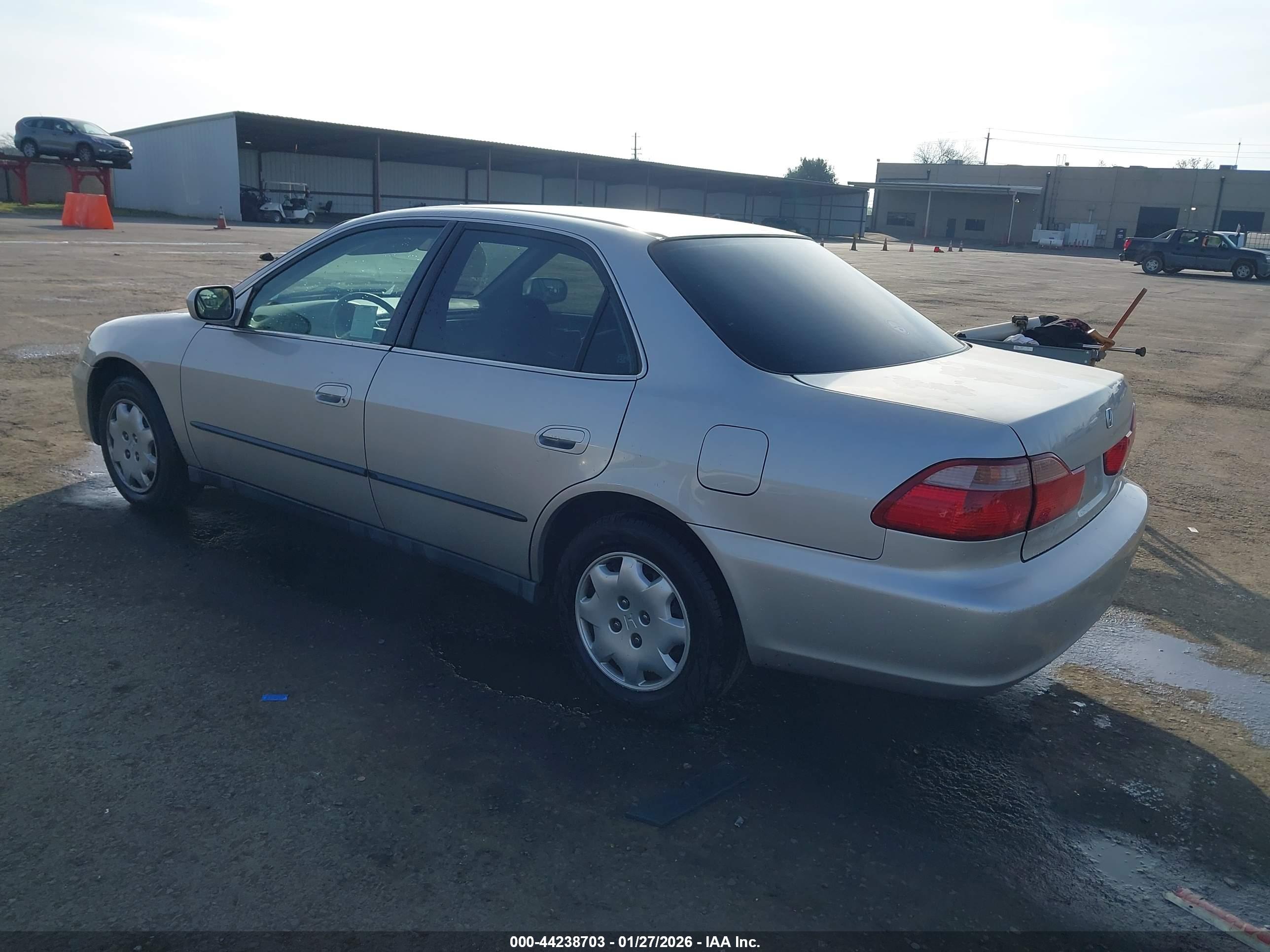 HONDA ACCORD image 3
