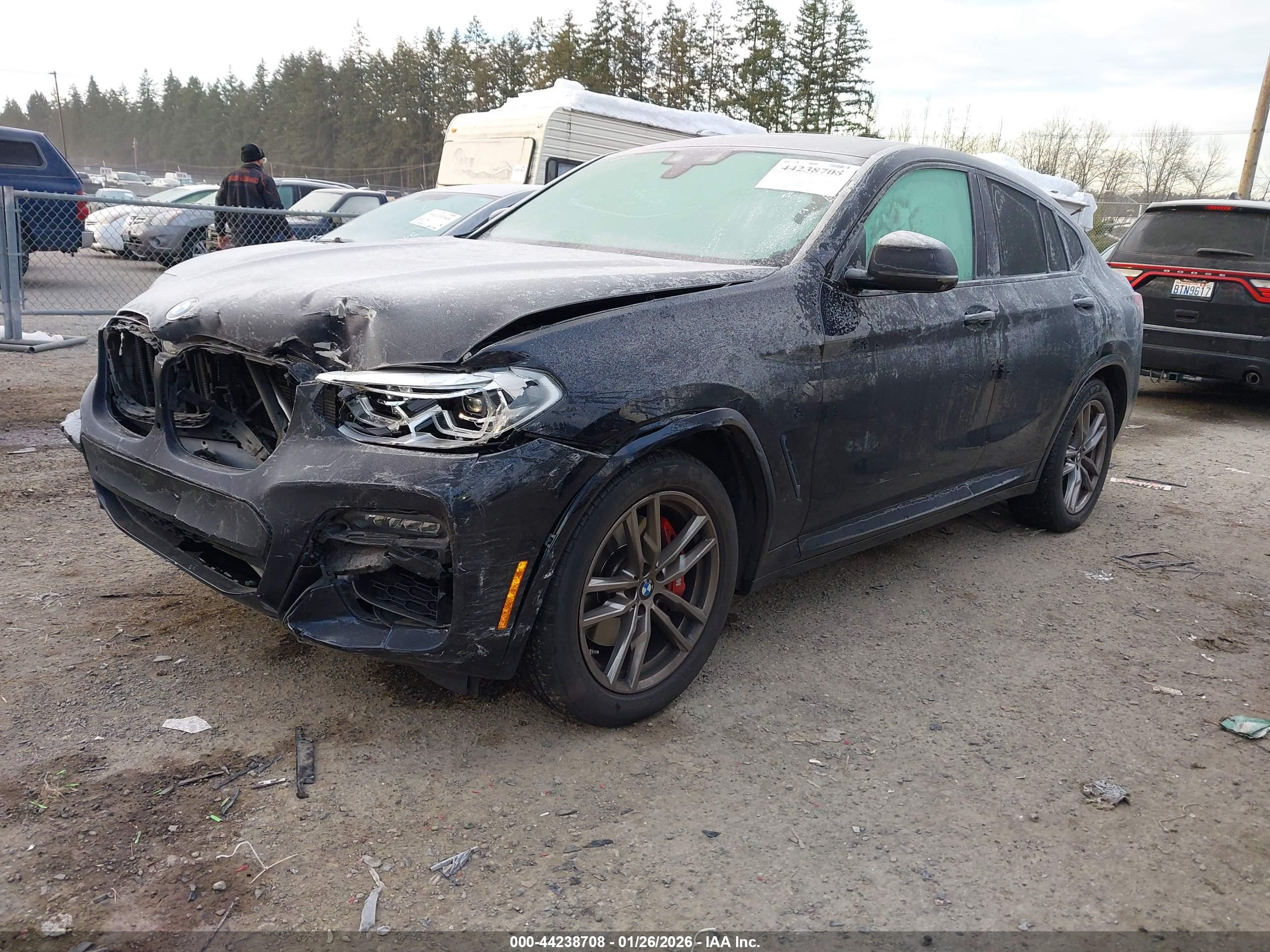 BMW X4 image 2