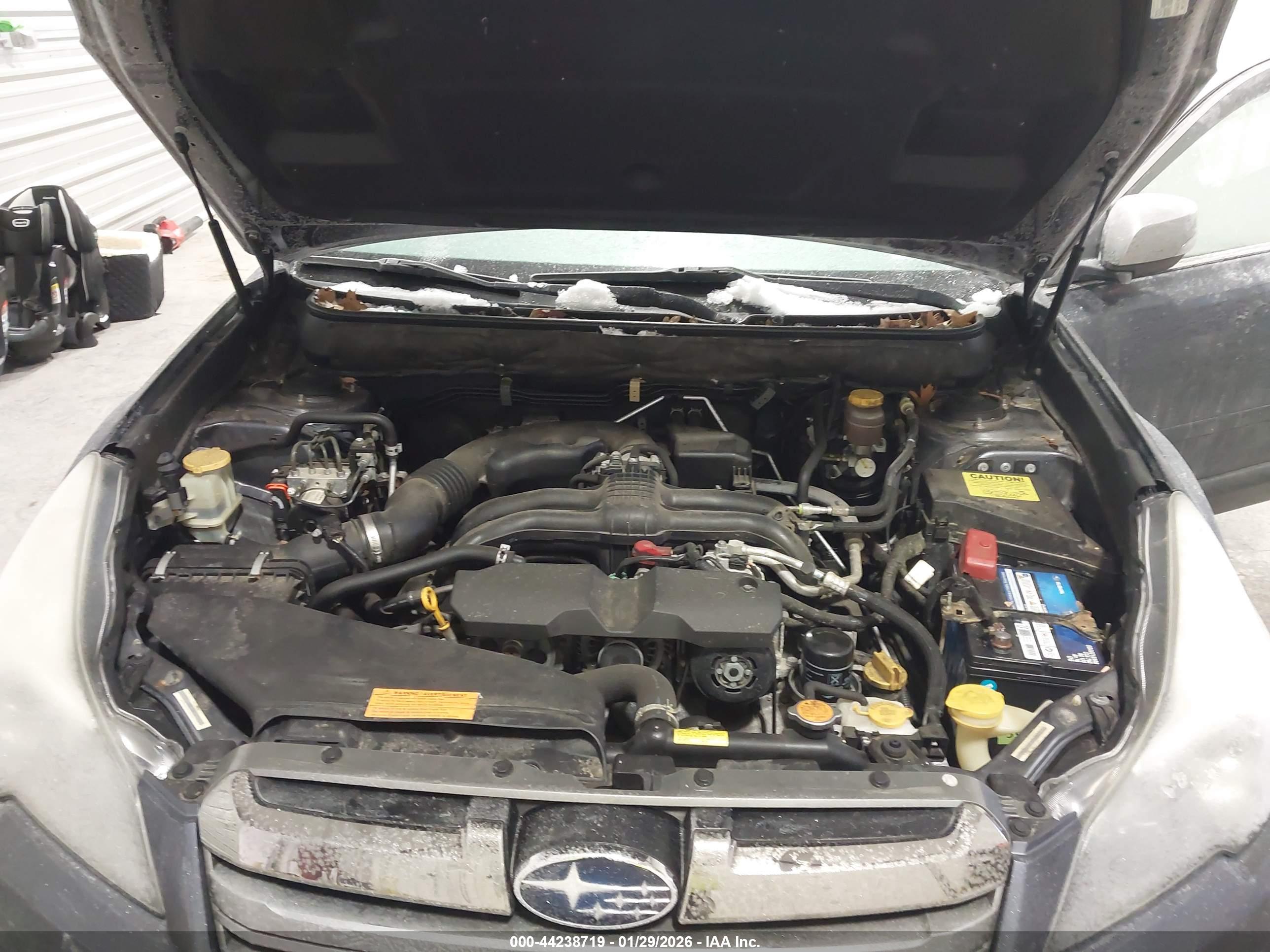 SUBARU OUTBACK image 10