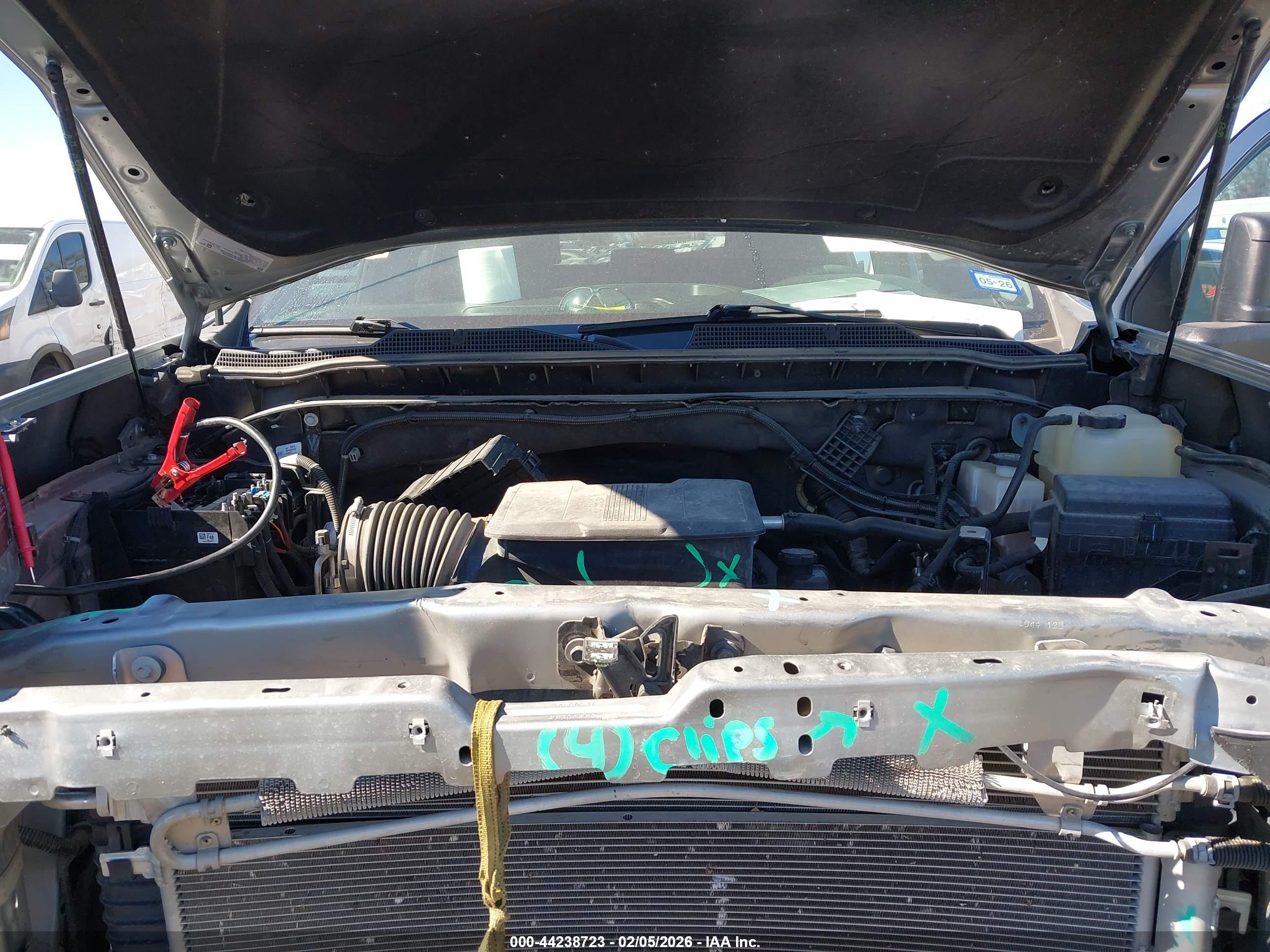 CHEVROLET SILVERADO image 10