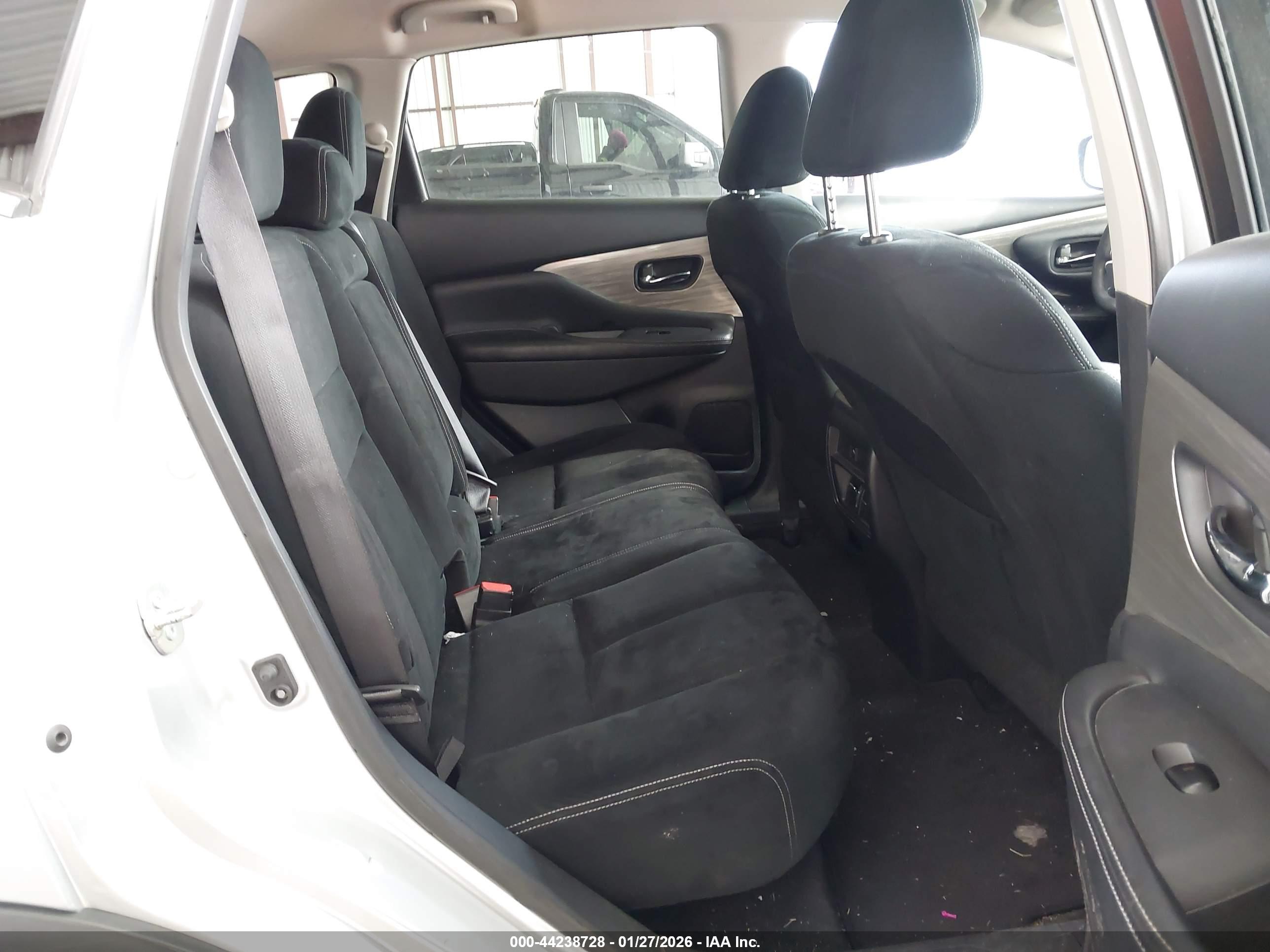 NISSAN MURANO image 8