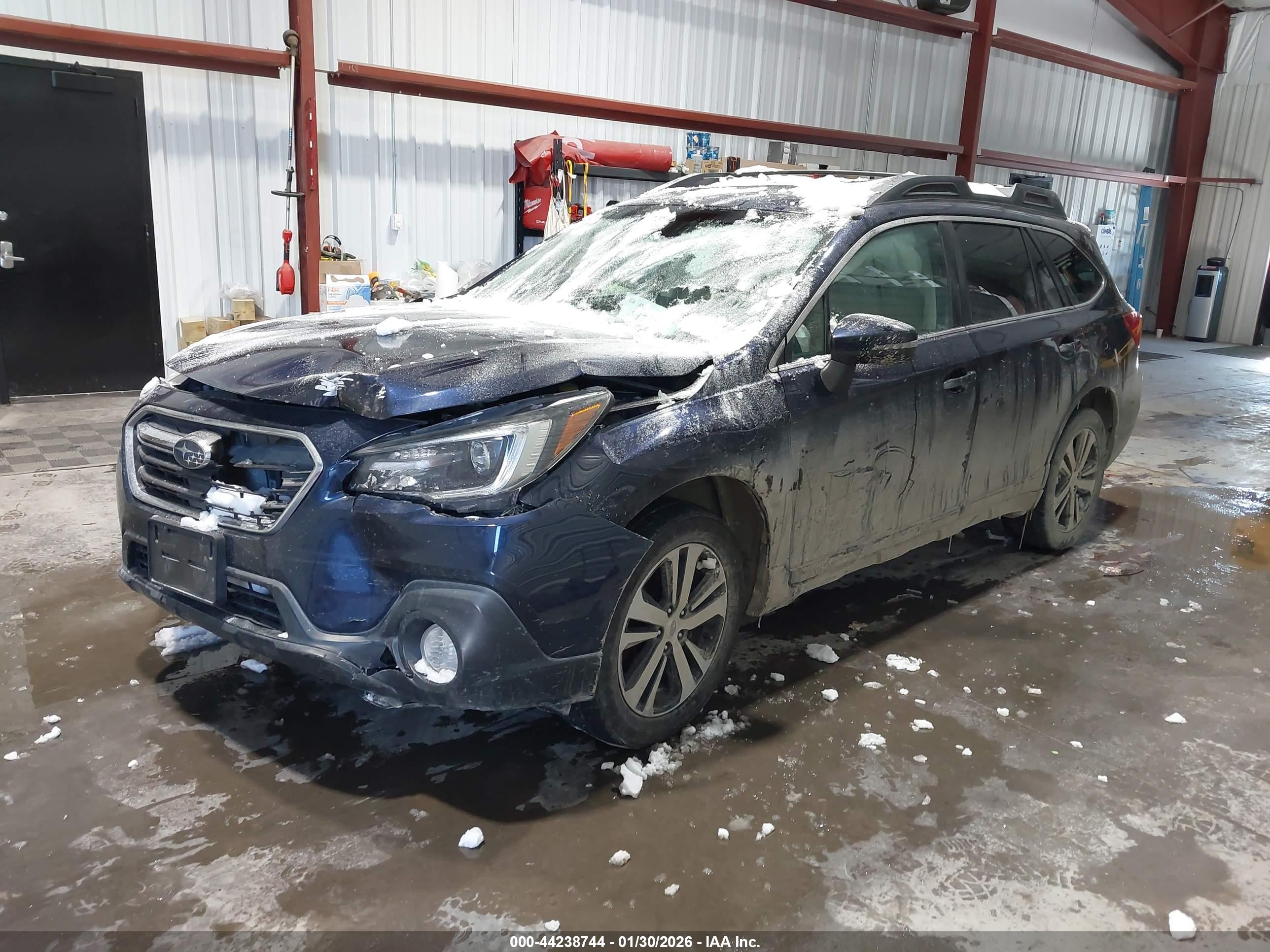 SUBARU OUTBACK image 2