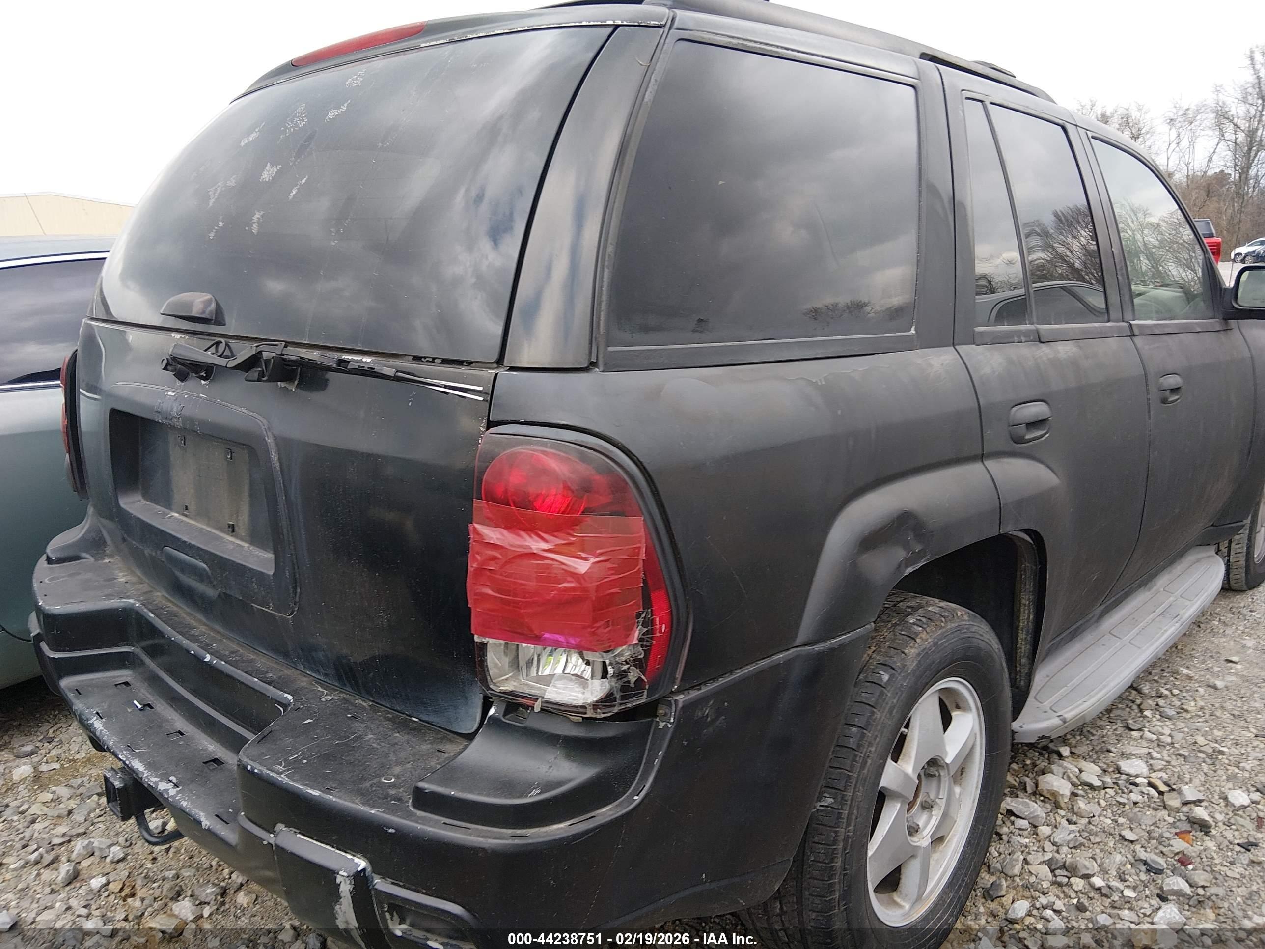 CHEVROLET TRAILBLAZER image 4