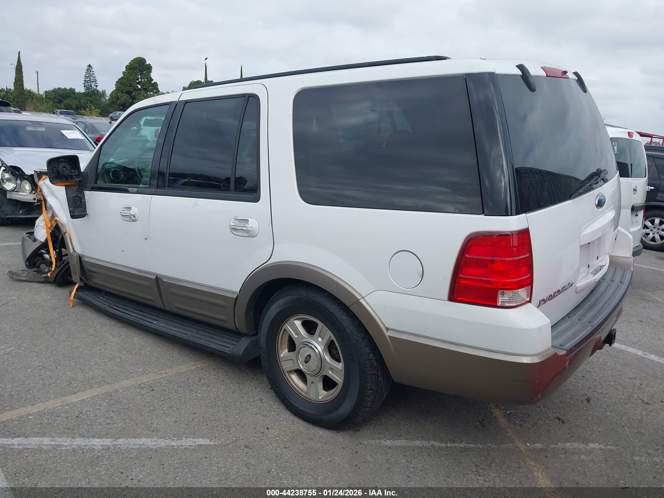 FORD EXPEDITION image 3