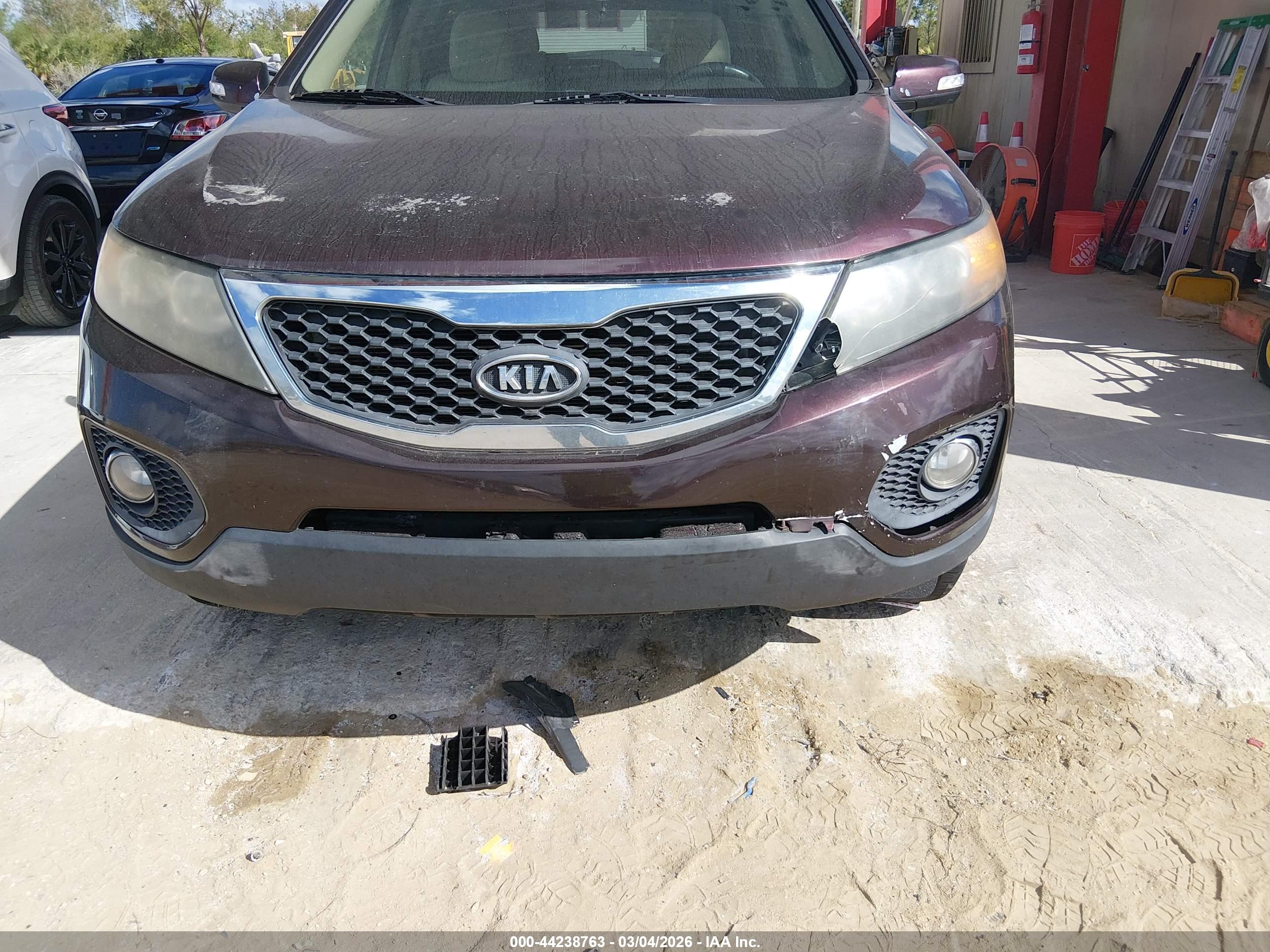 KIA SORENTO image 6