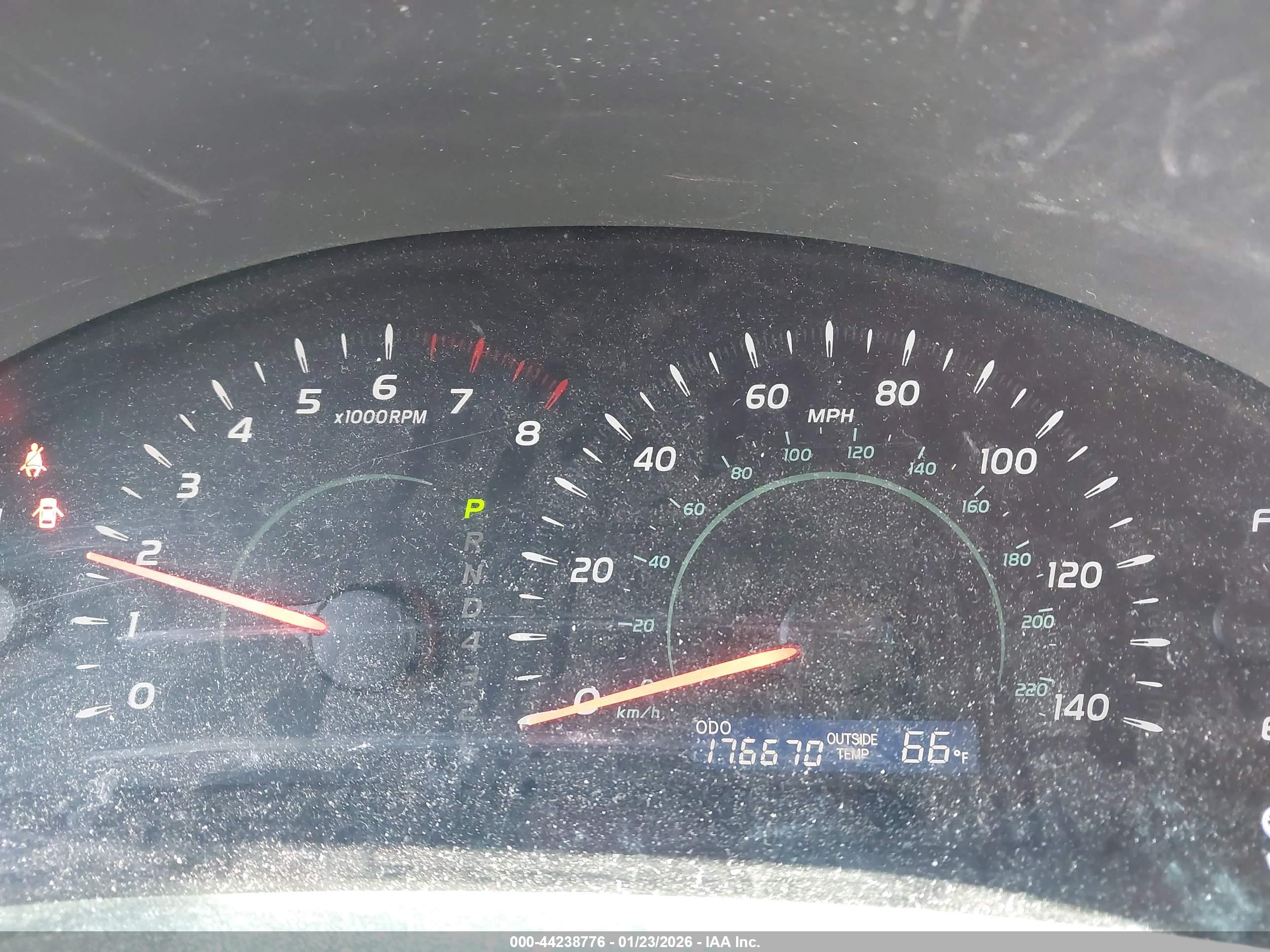 TOYOTA CAMRY image 7