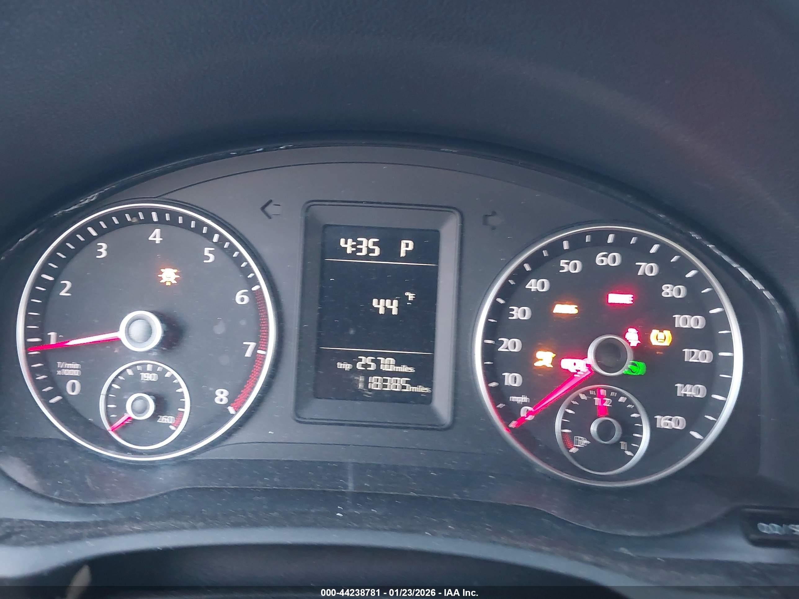 VOLKSWAGEN JETTA image 7