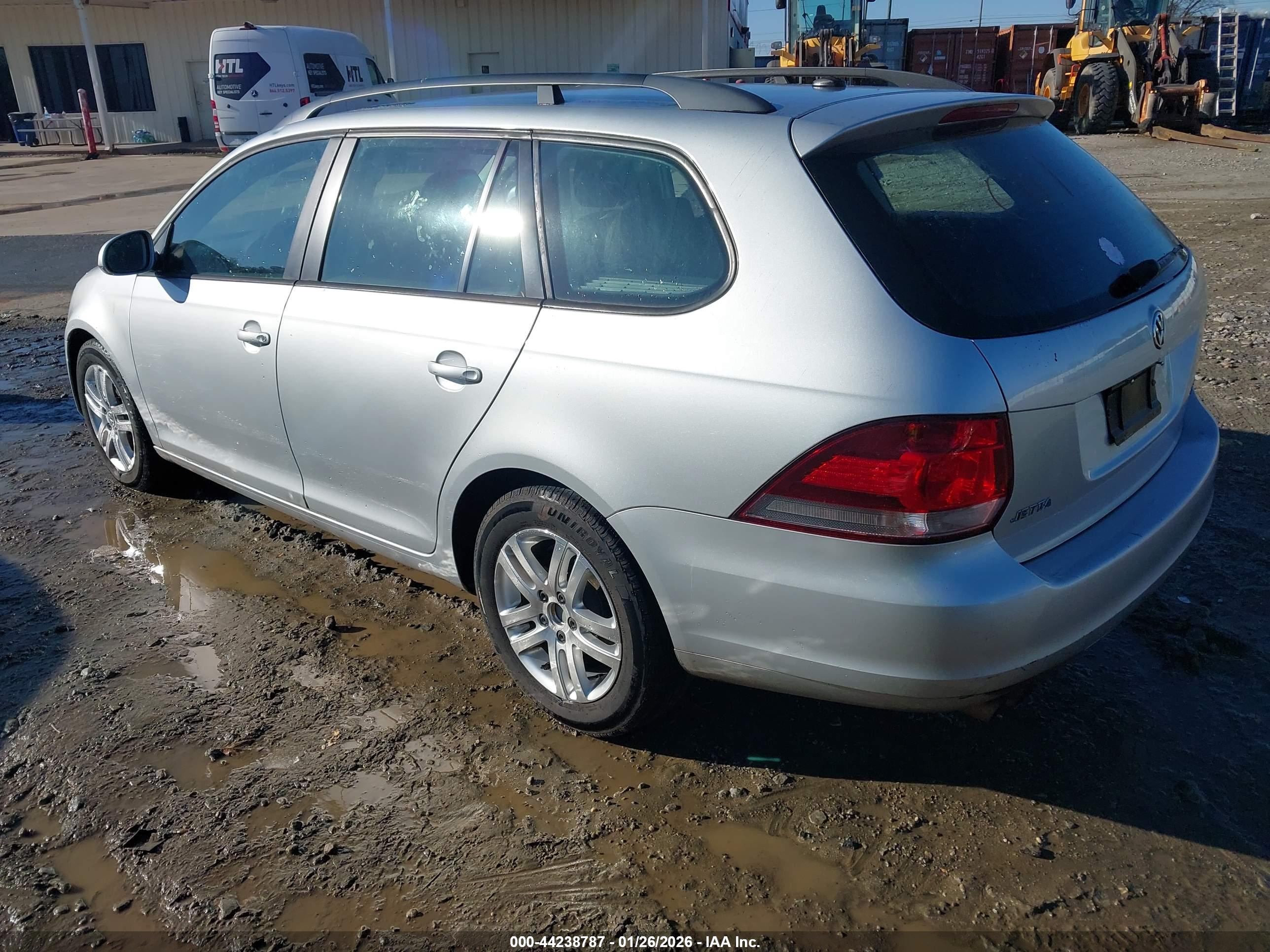 VOLKSWAGEN JETTA image 3