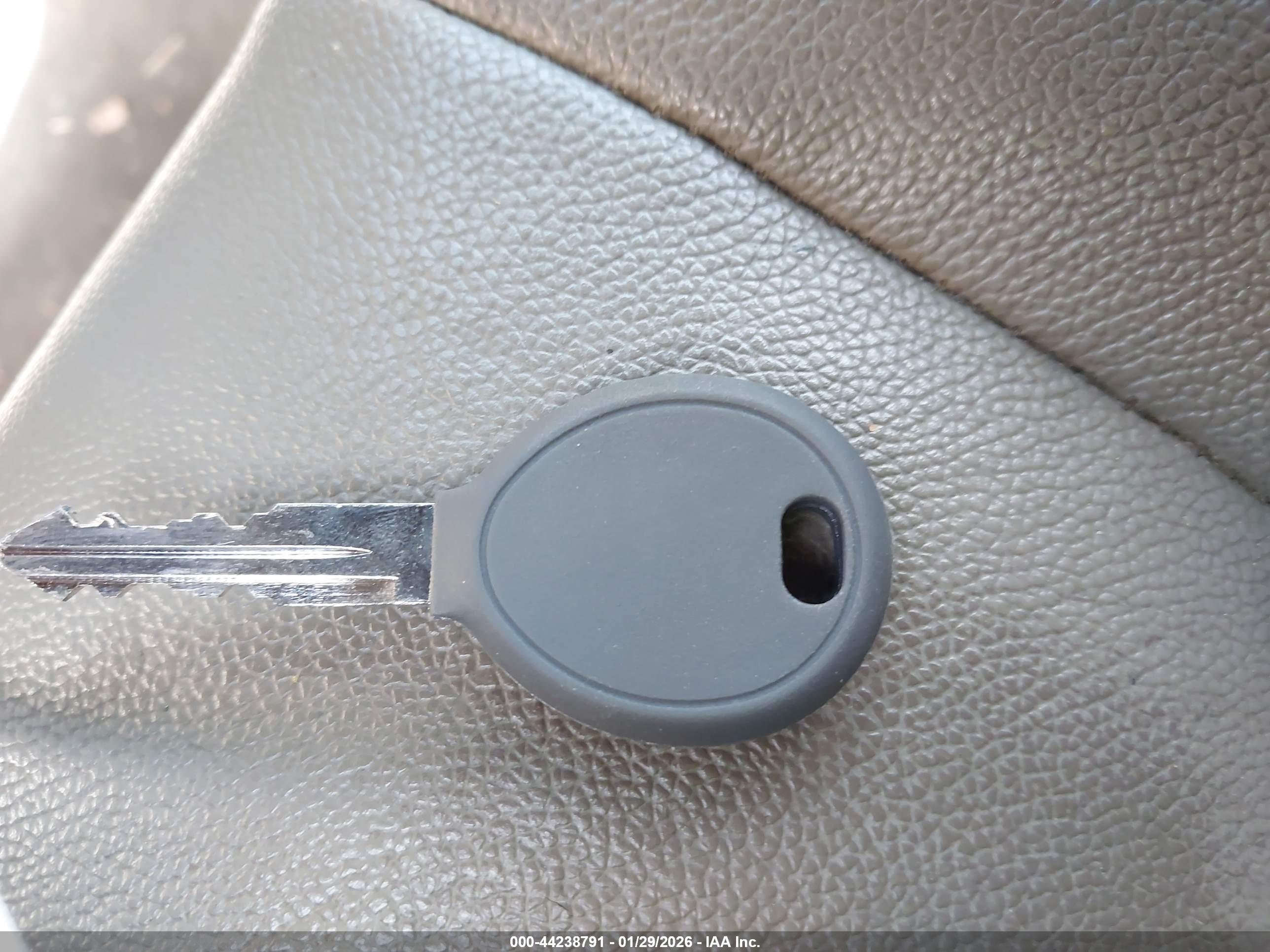 CHRYSLER ASPEN image 11
