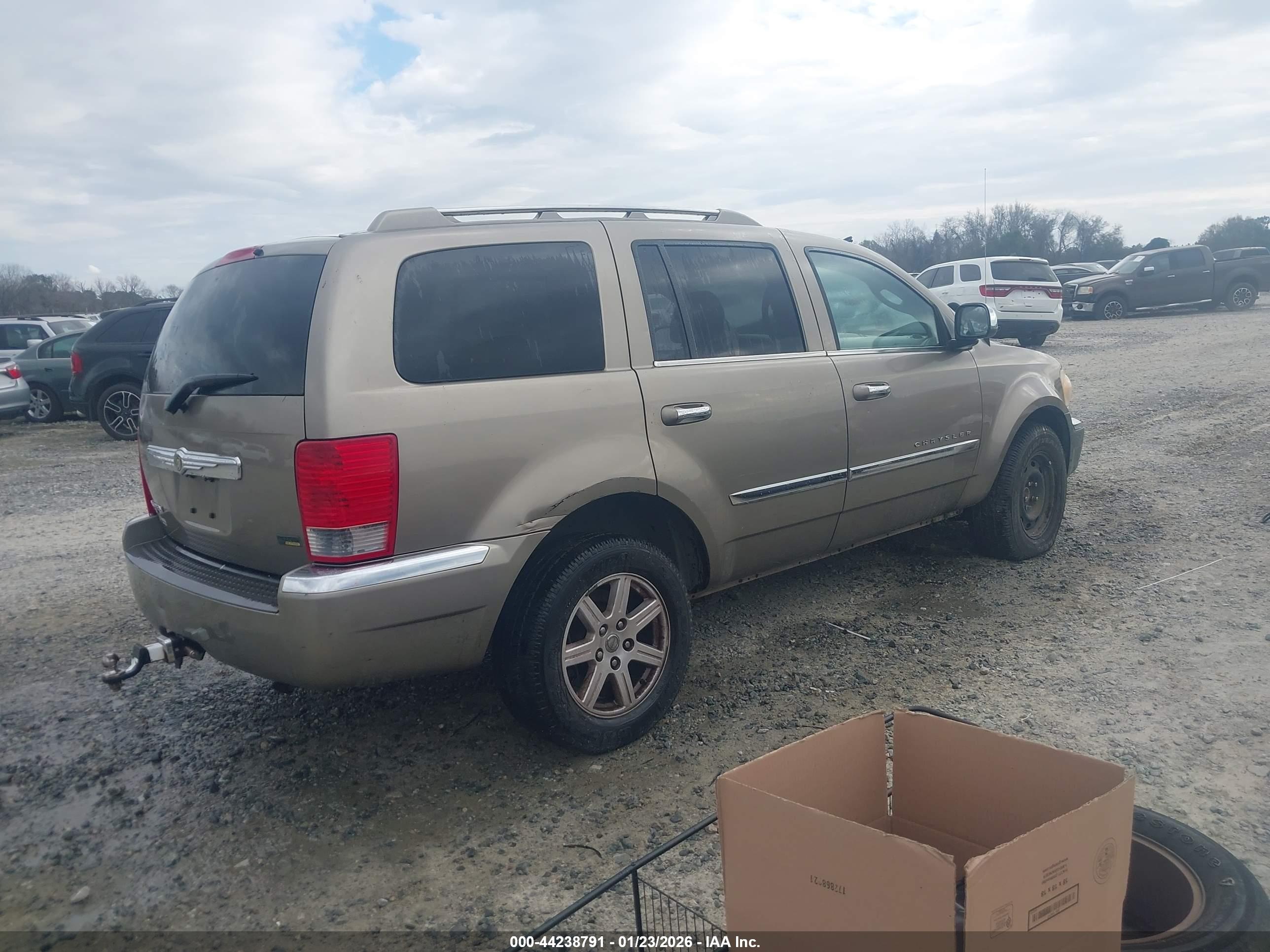 CHRYSLER ASPEN image 4