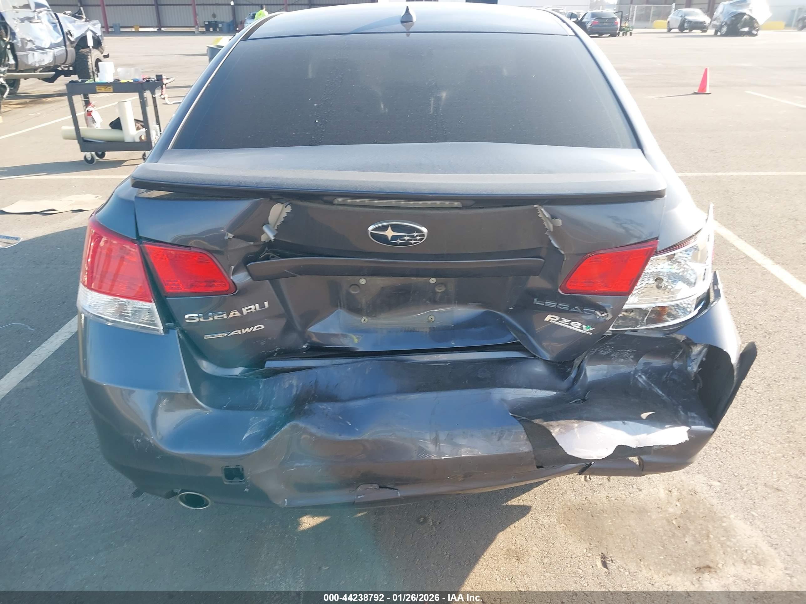 SUBARU LEGACY image 6