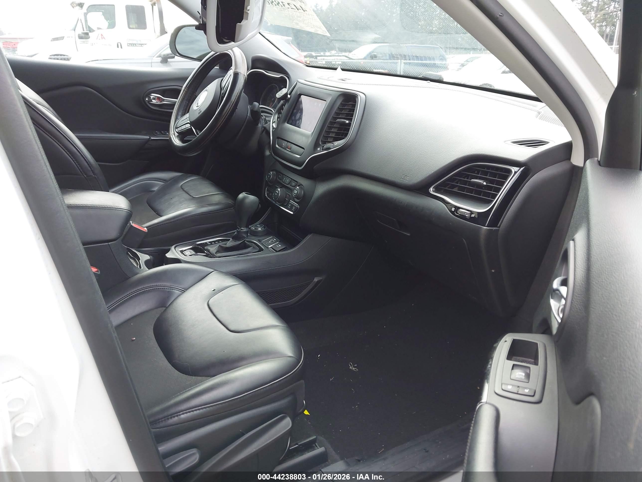 JEEP CHEROKEE image 5