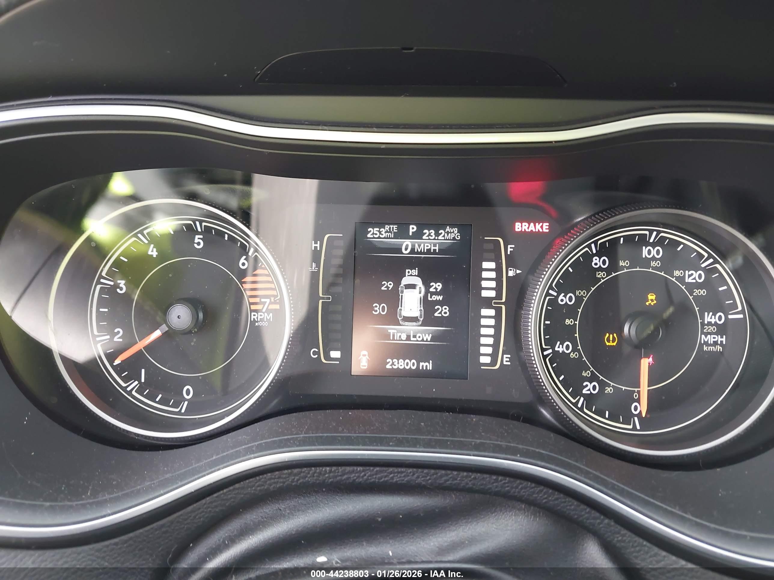 JEEP CHEROKEE image 7