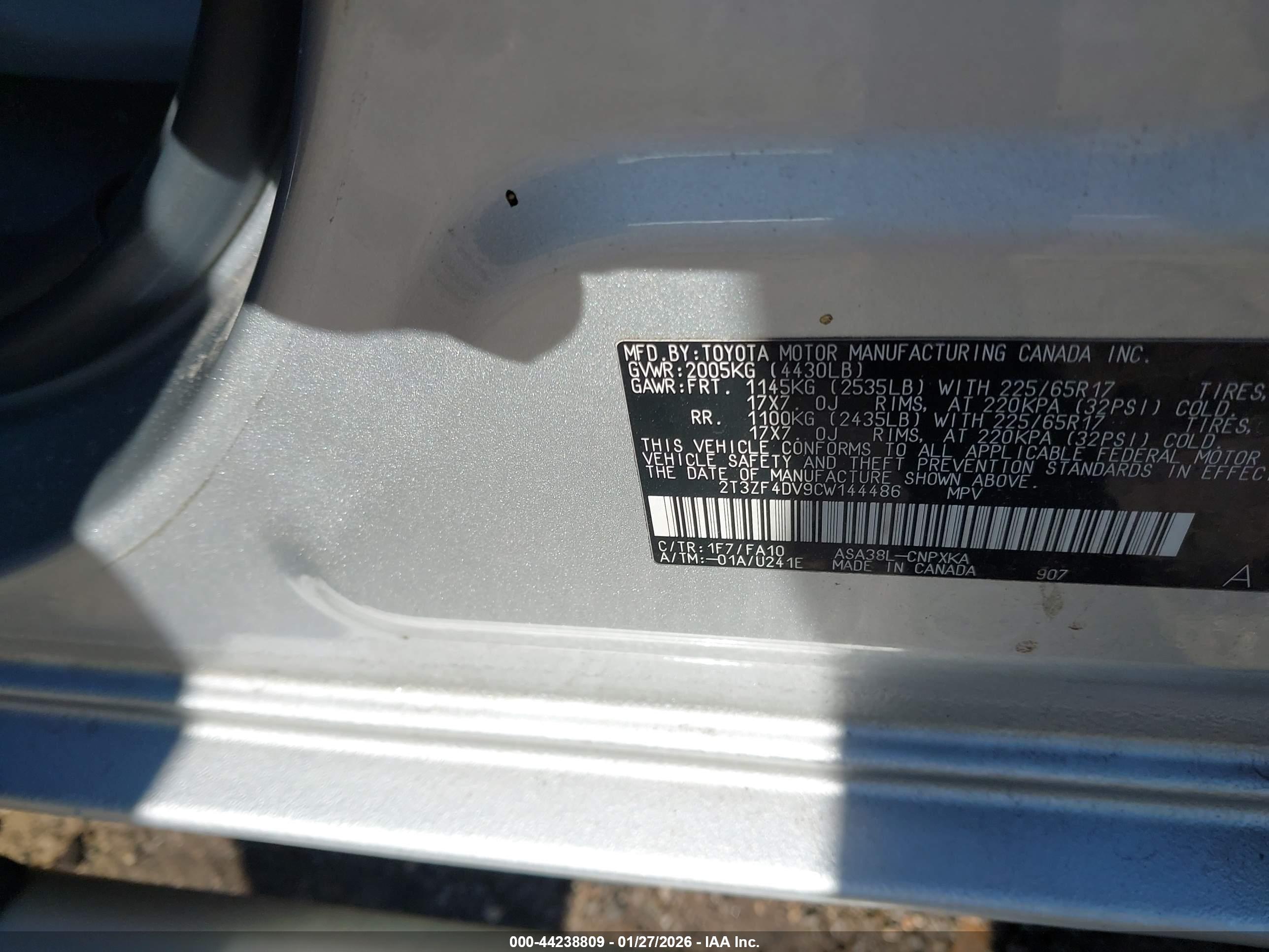 TOYOTA RAV4 image 9