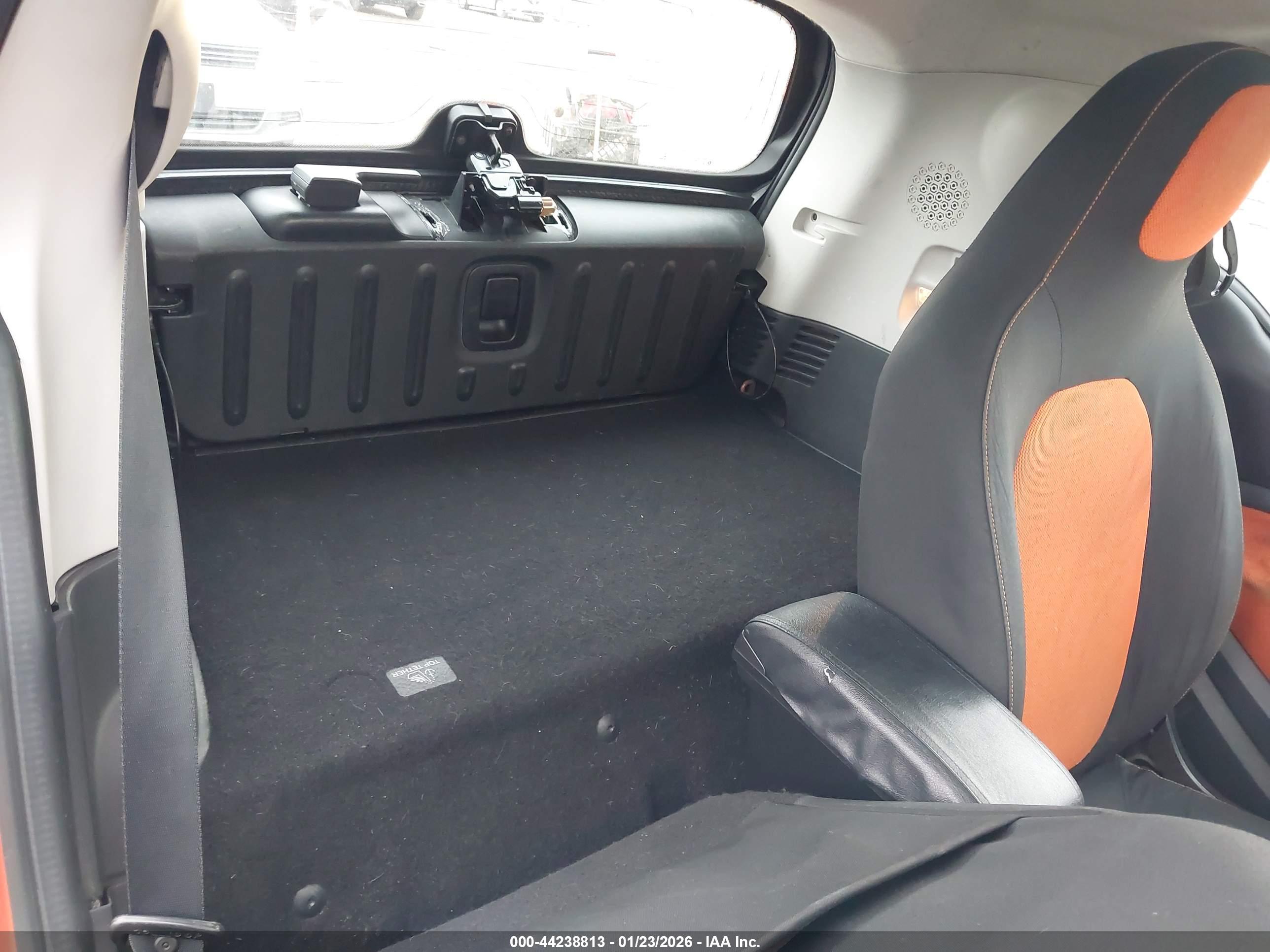SMART FORTWO image 8