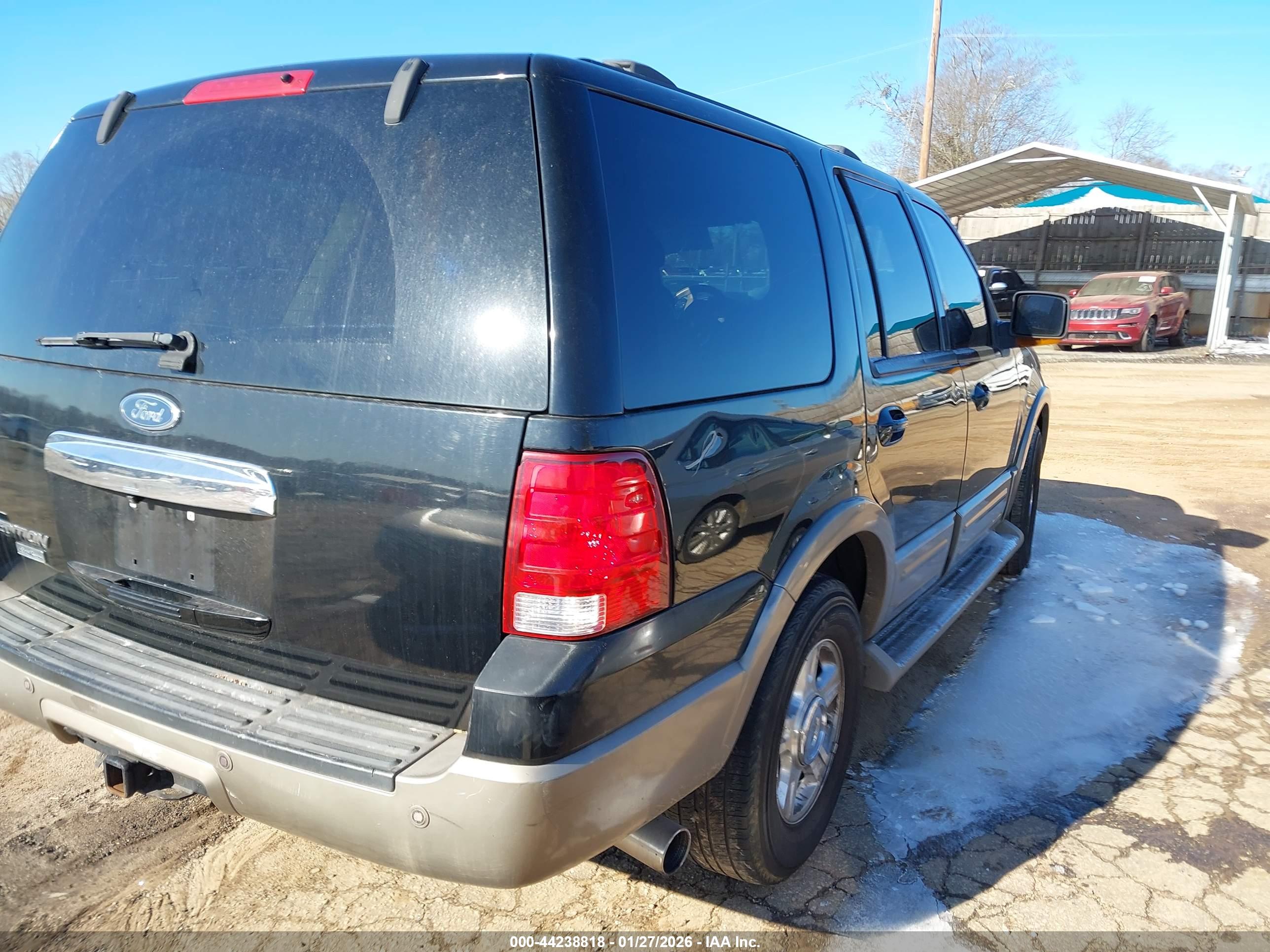 FORD EXPEDITION image 4