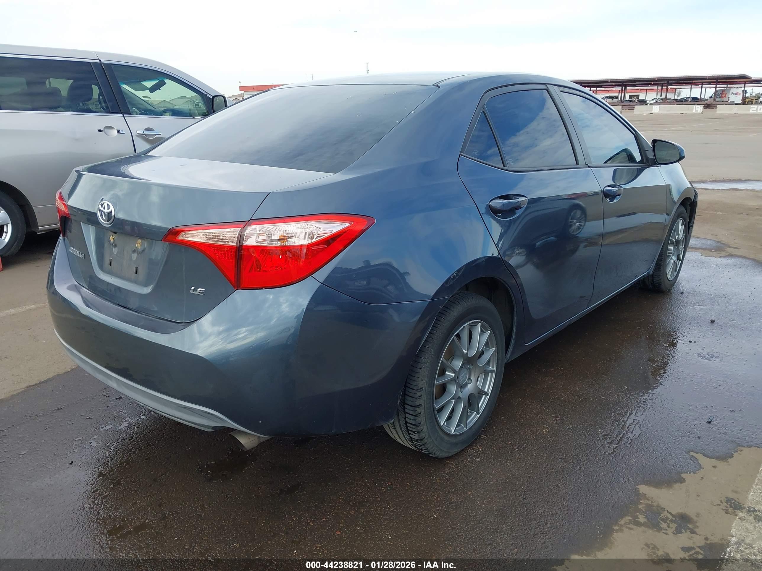 TOYOTA COROLLA image 4
