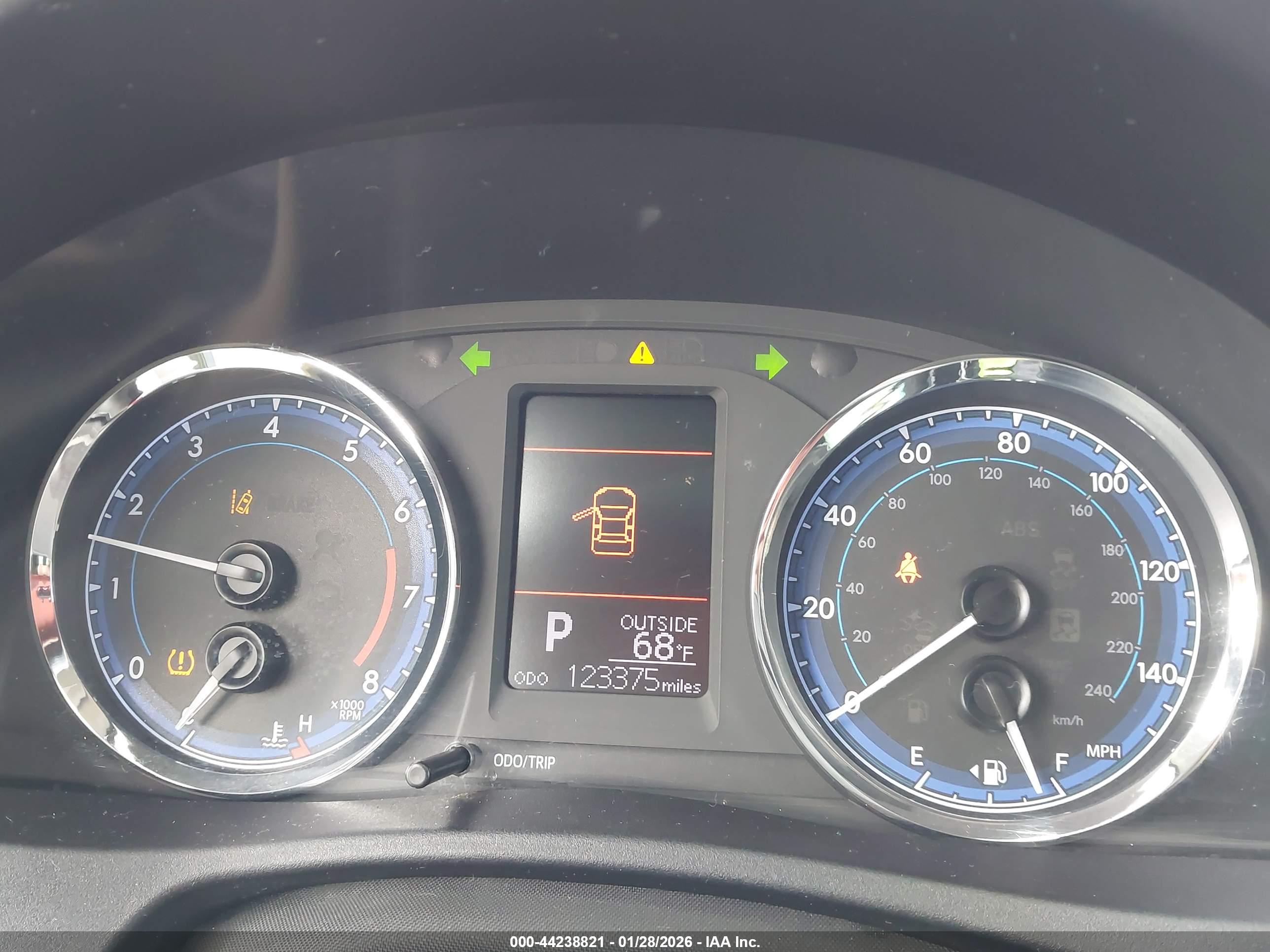 TOYOTA COROLLA image 7