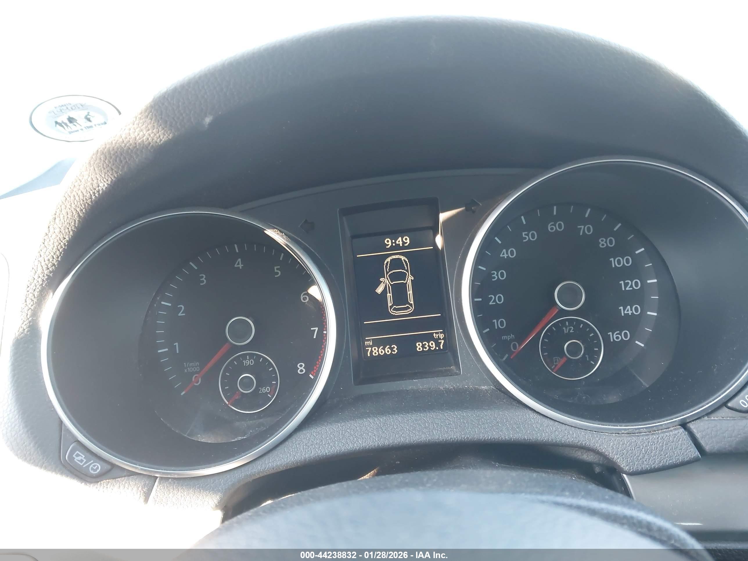 VOLKSWAGEN GOLF image 7