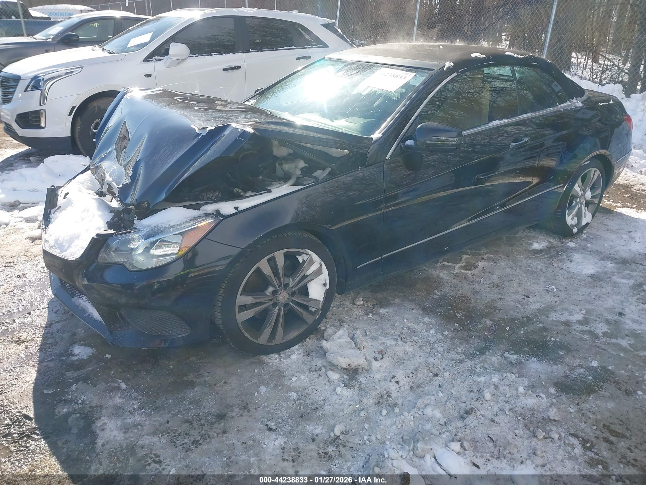 MERCEDES-BENZ E image 2