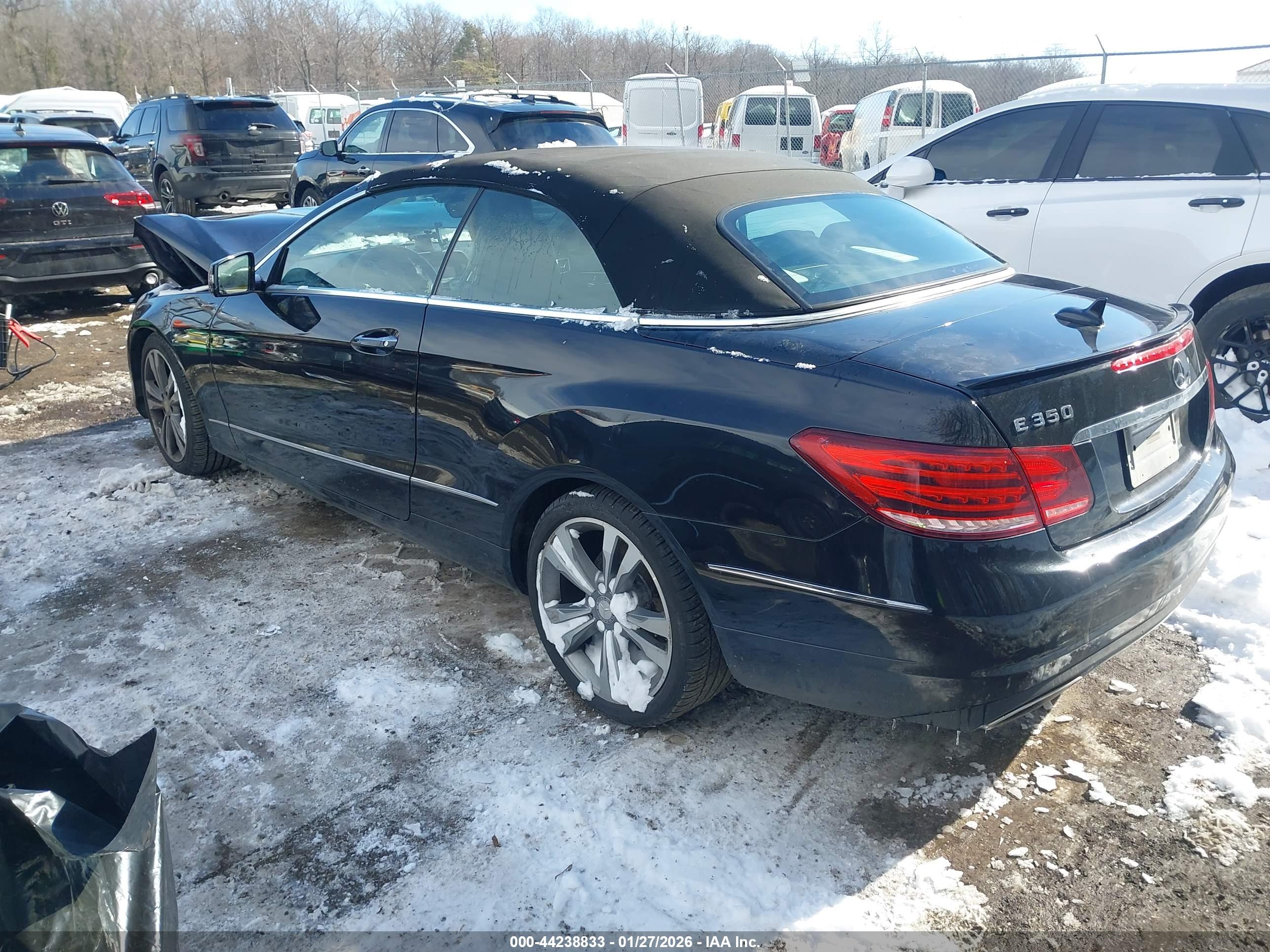 MERCEDES-BENZ E image 3