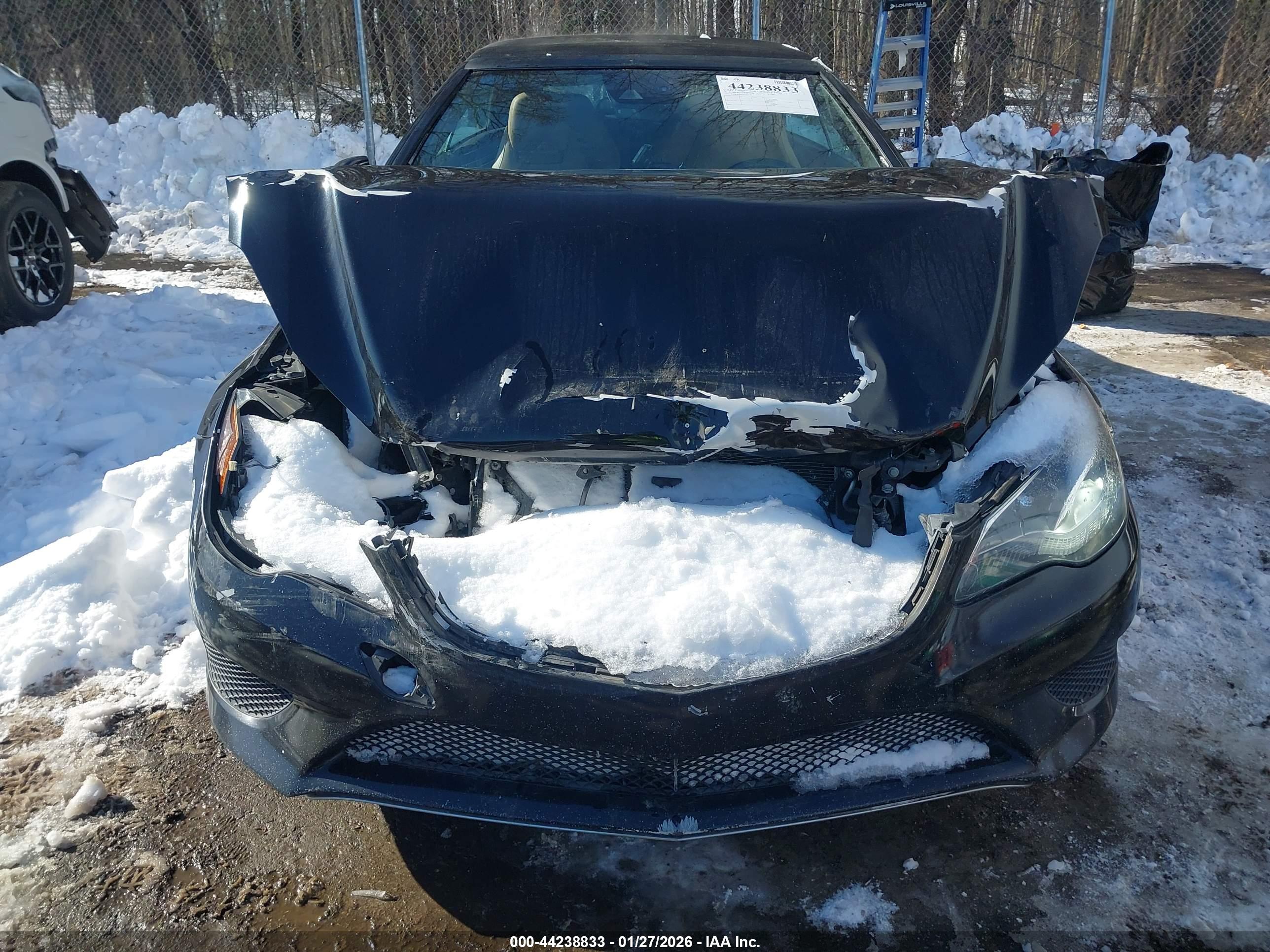 MERCEDES-BENZ E image 6