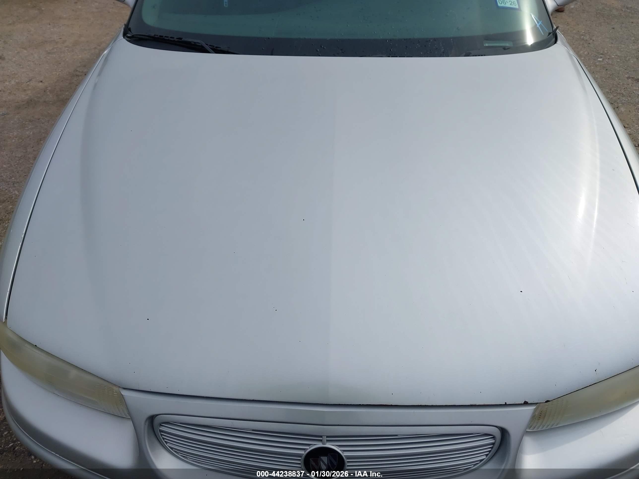 BUICK REGAL image 10