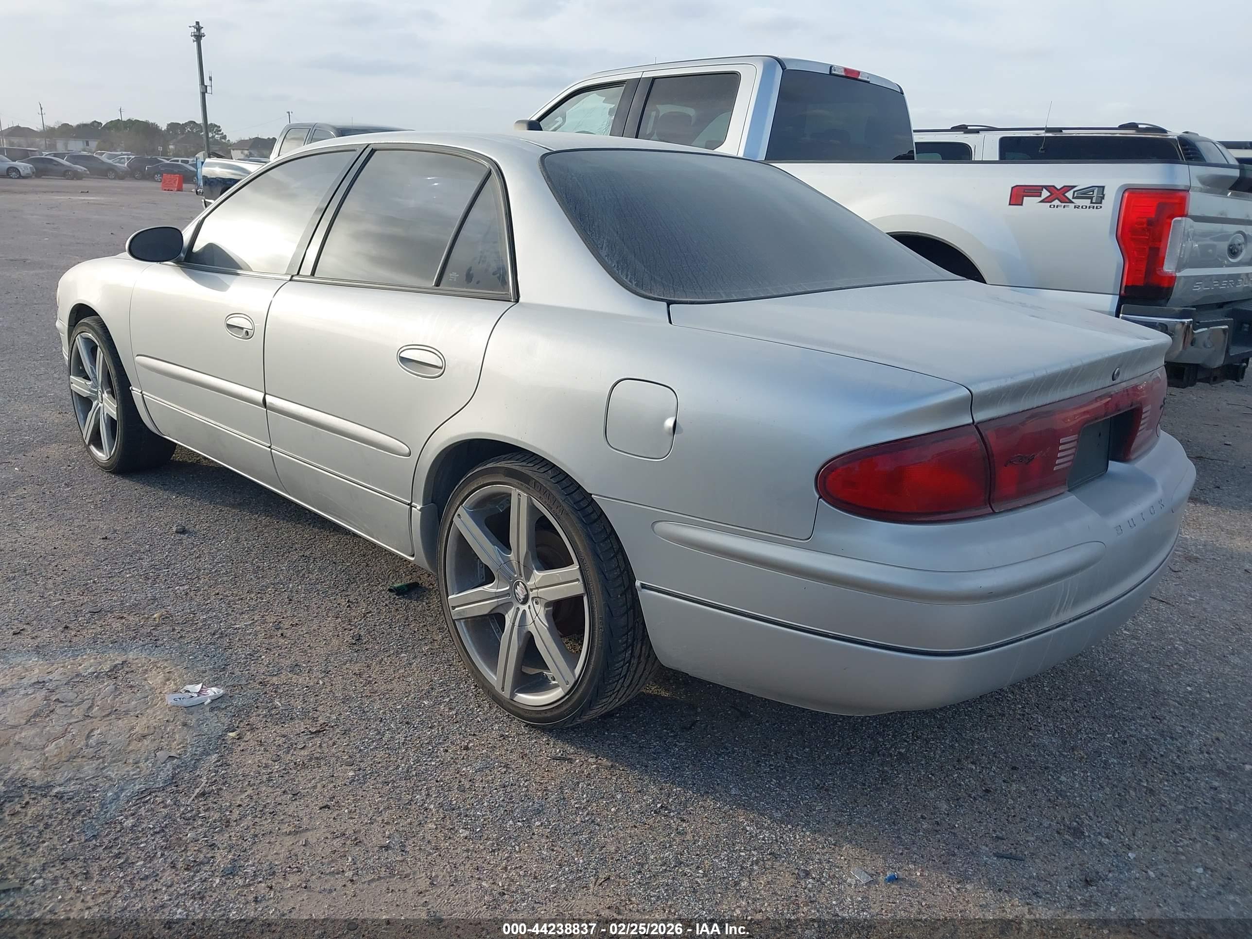 BUICK REGAL image 3