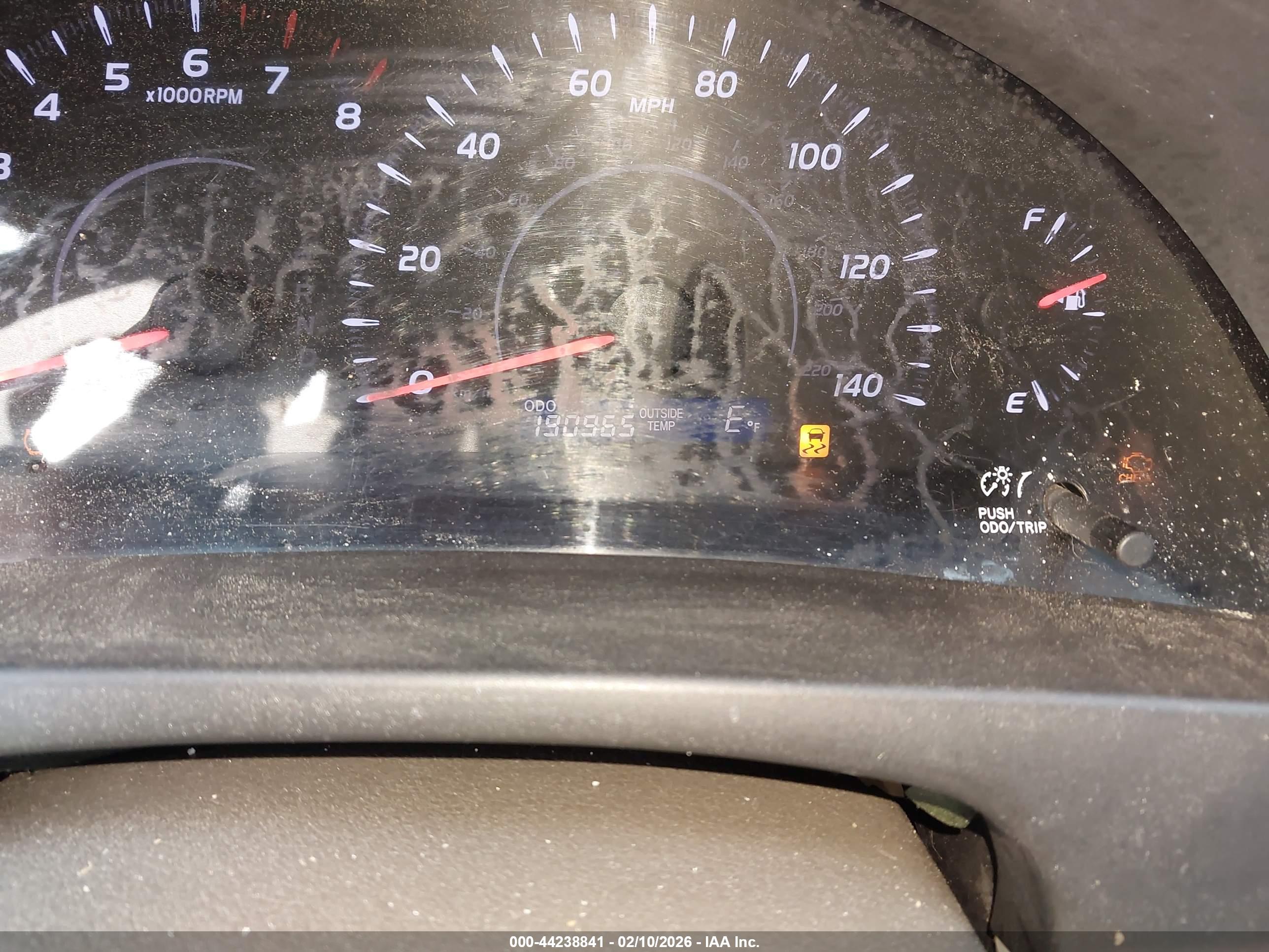 TOYOTA CAMRY image 7