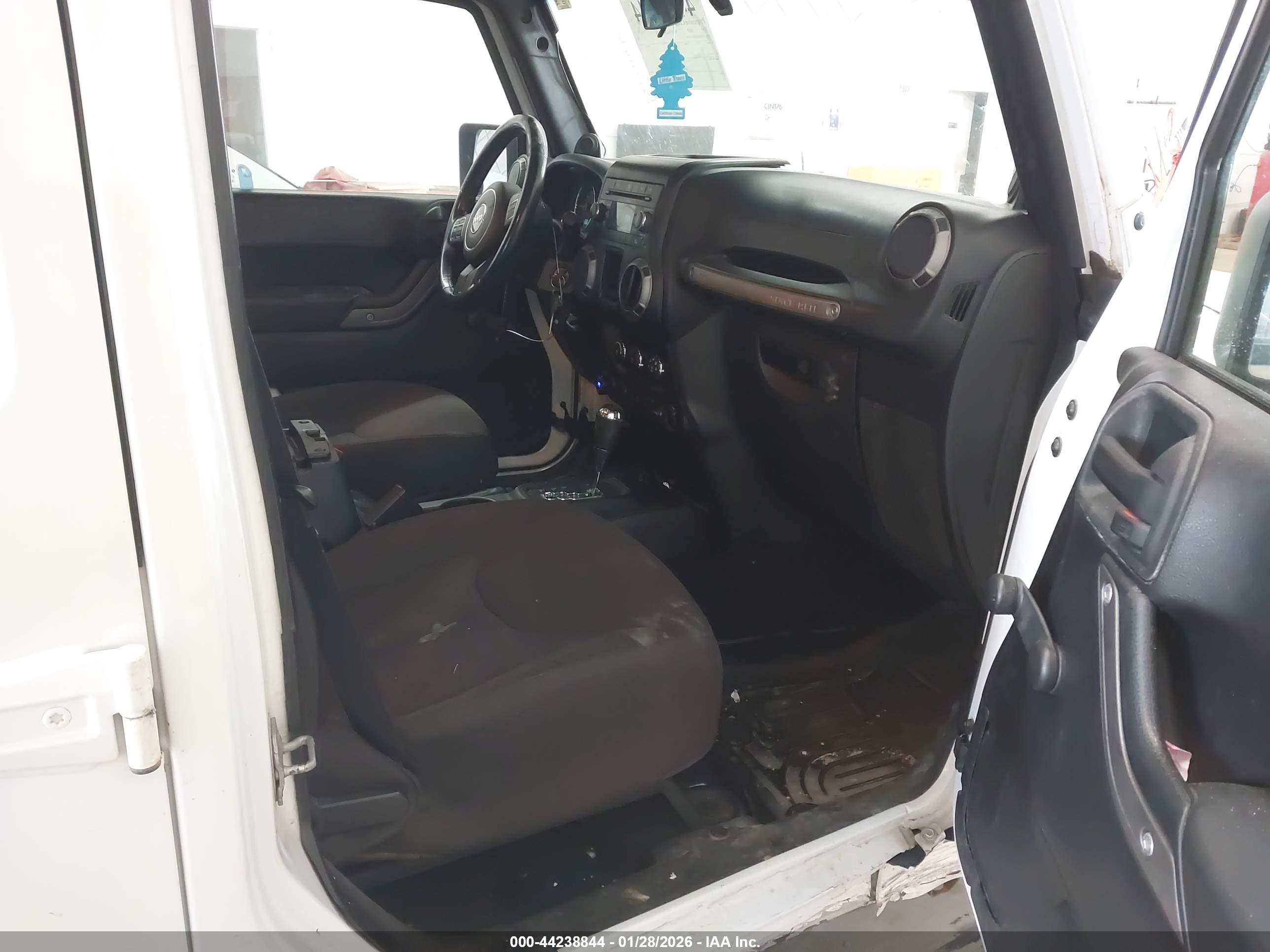 JEEP WRANGLER image 5