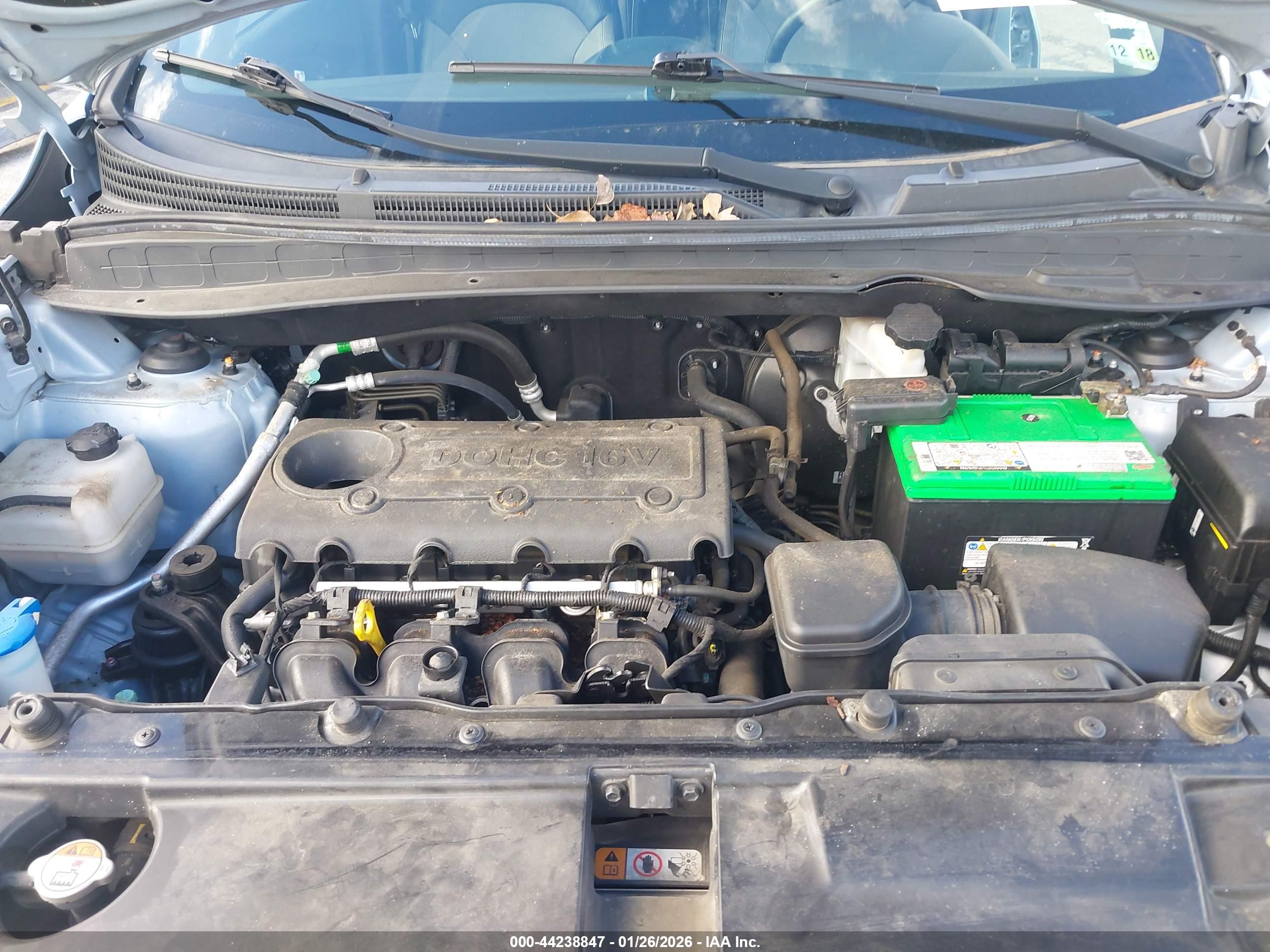 HYUNDAI TUCSON image 10