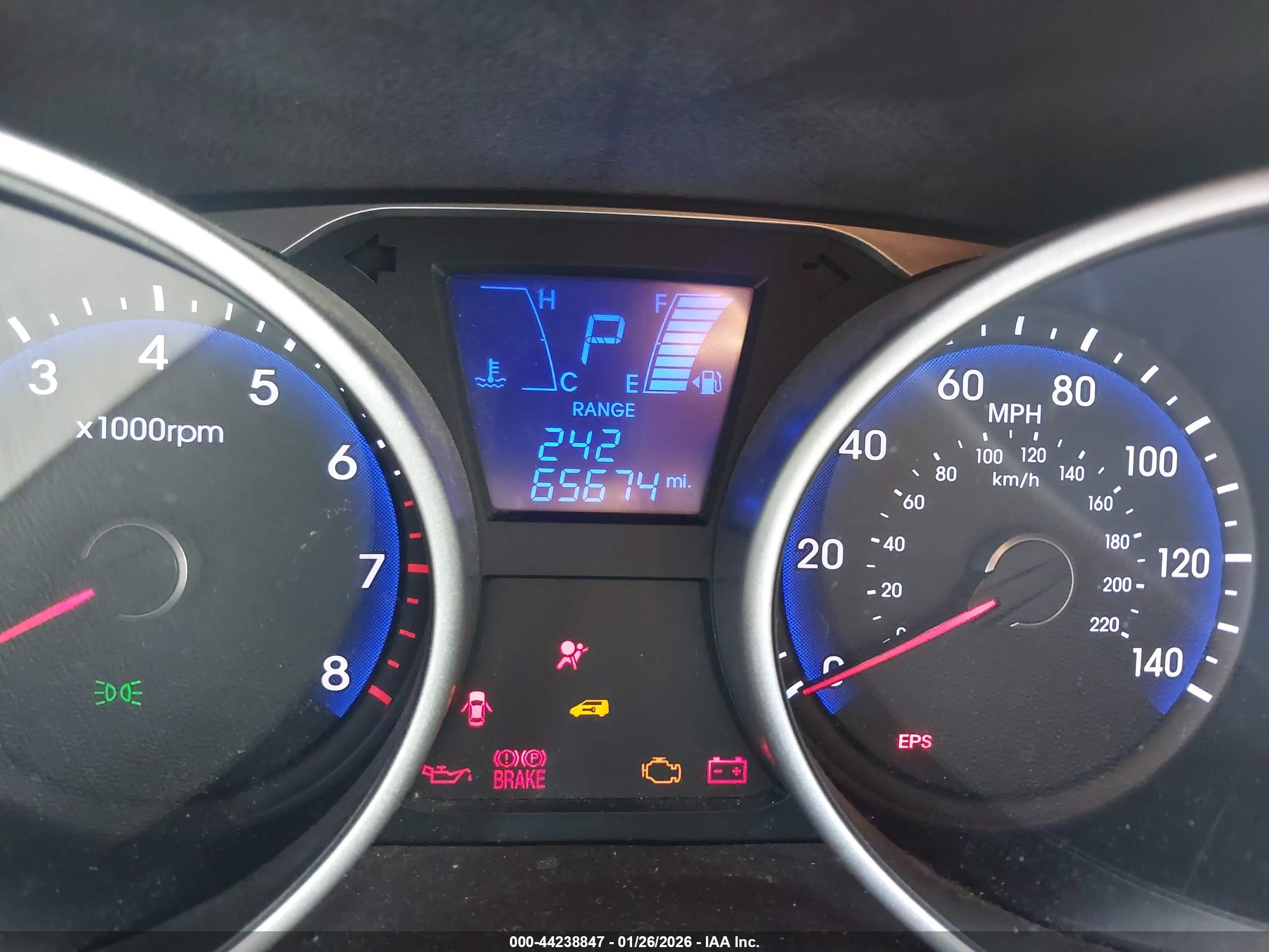 HYUNDAI TUCSON image 7
