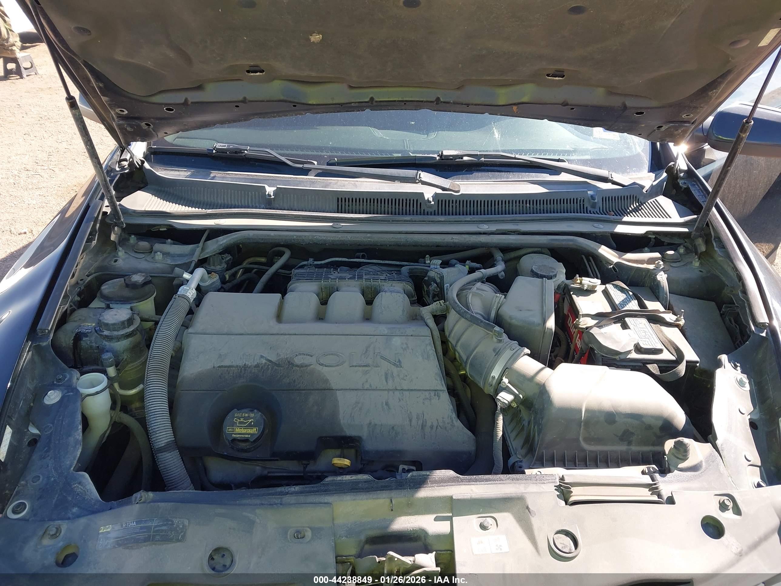 LINCOLN MKS image 10