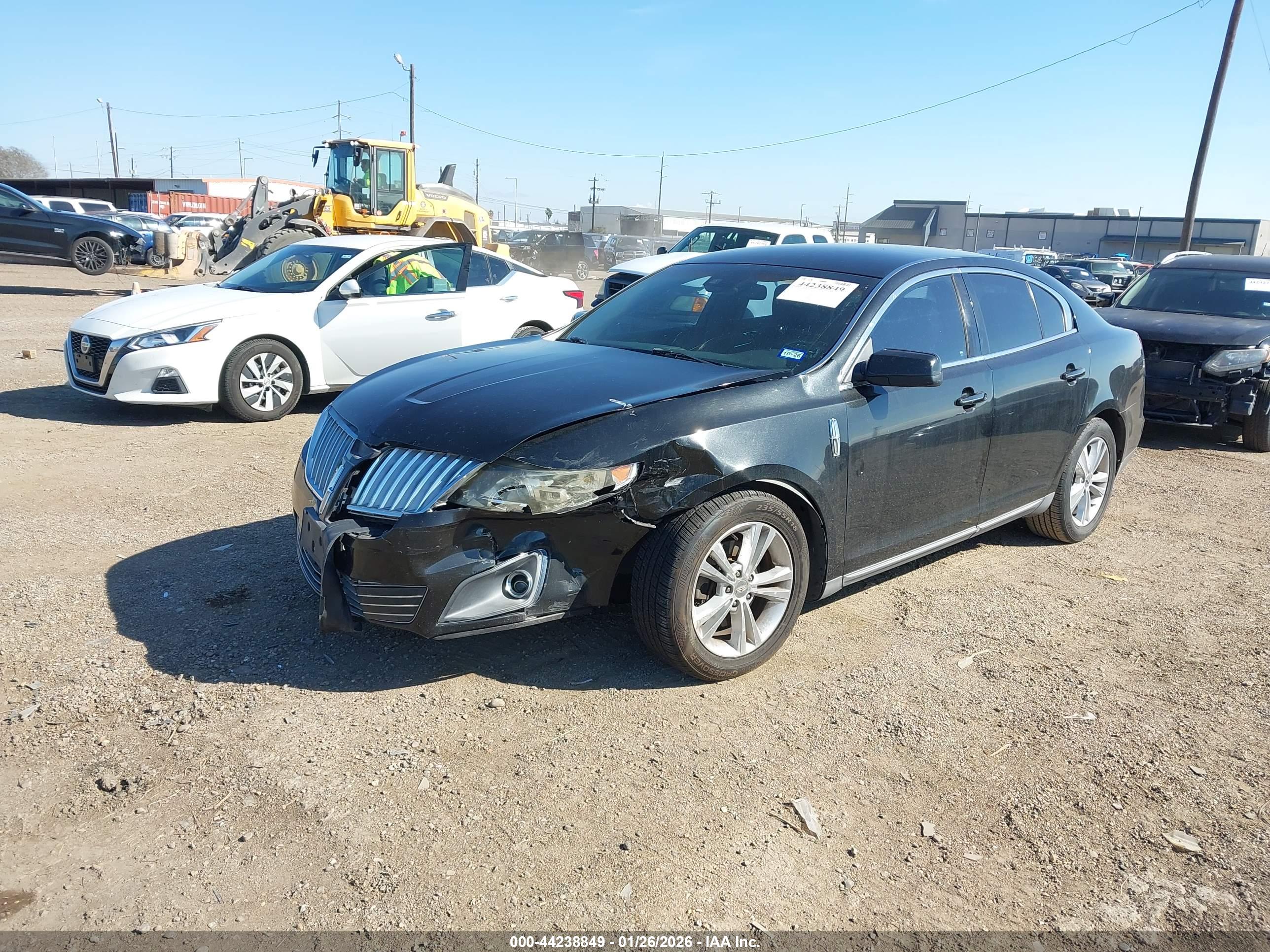 LINCOLN MKS image 2