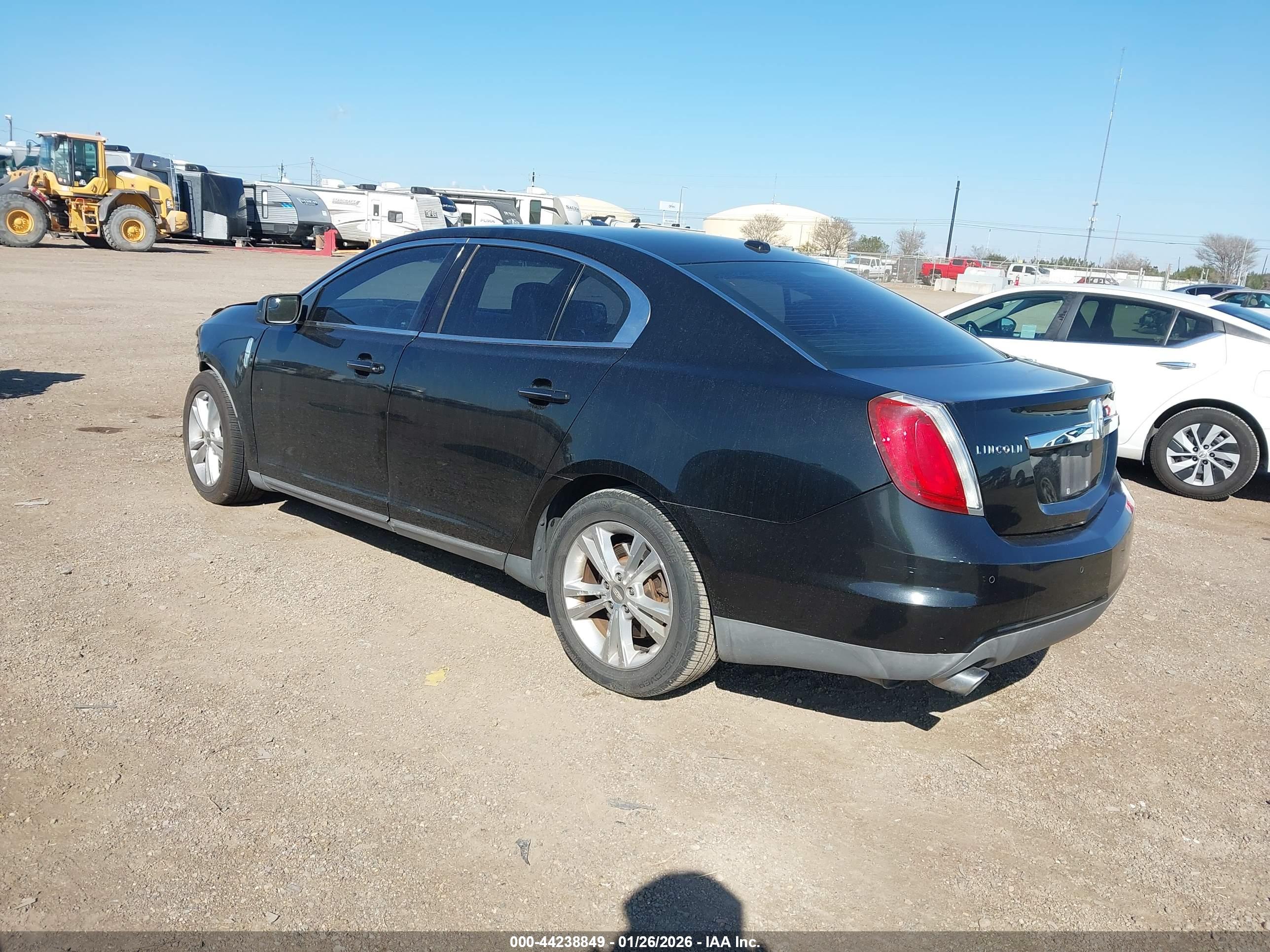 LINCOLN MKS image 3