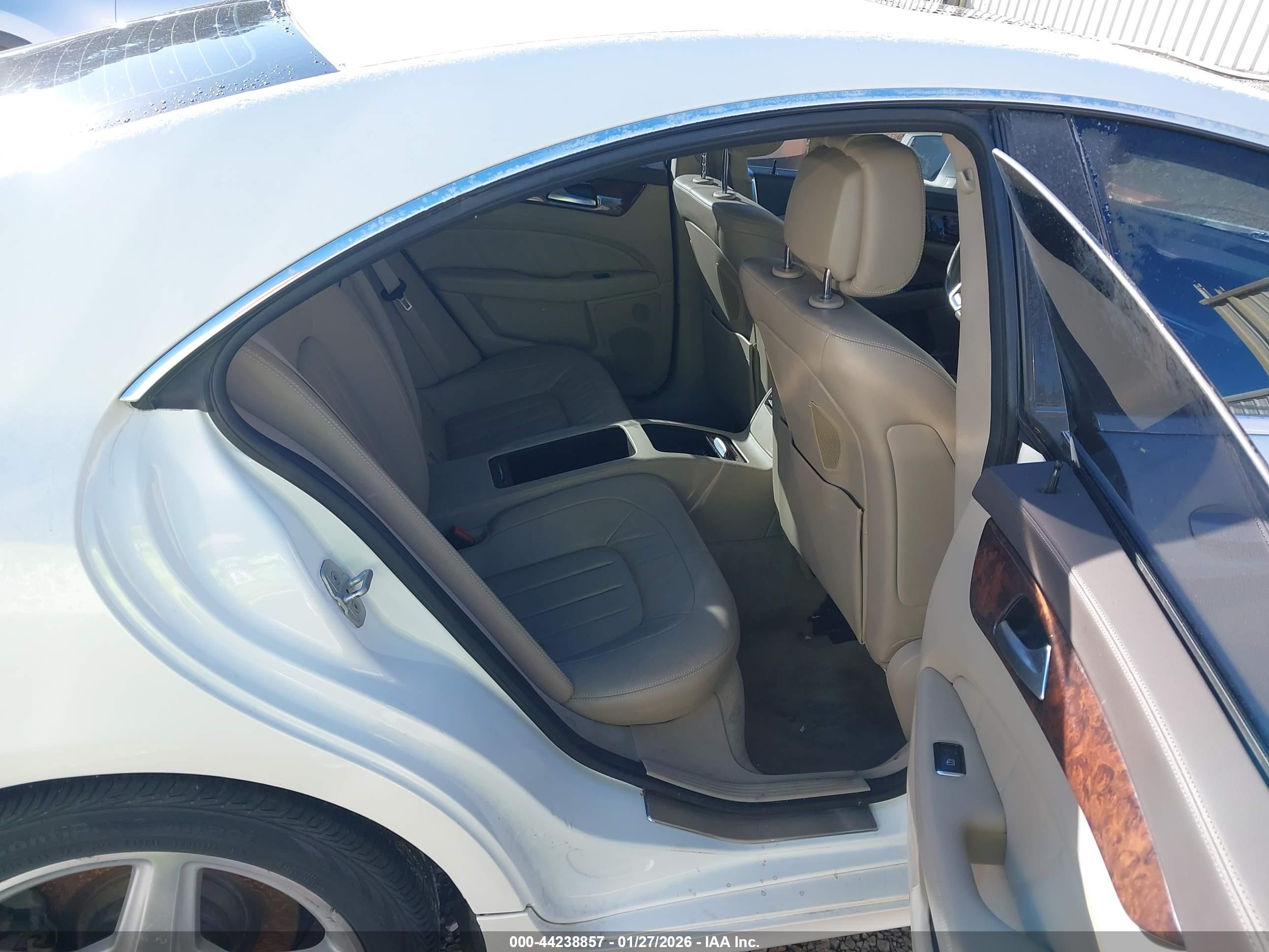 MERCEDES-BENZ CLS image 8